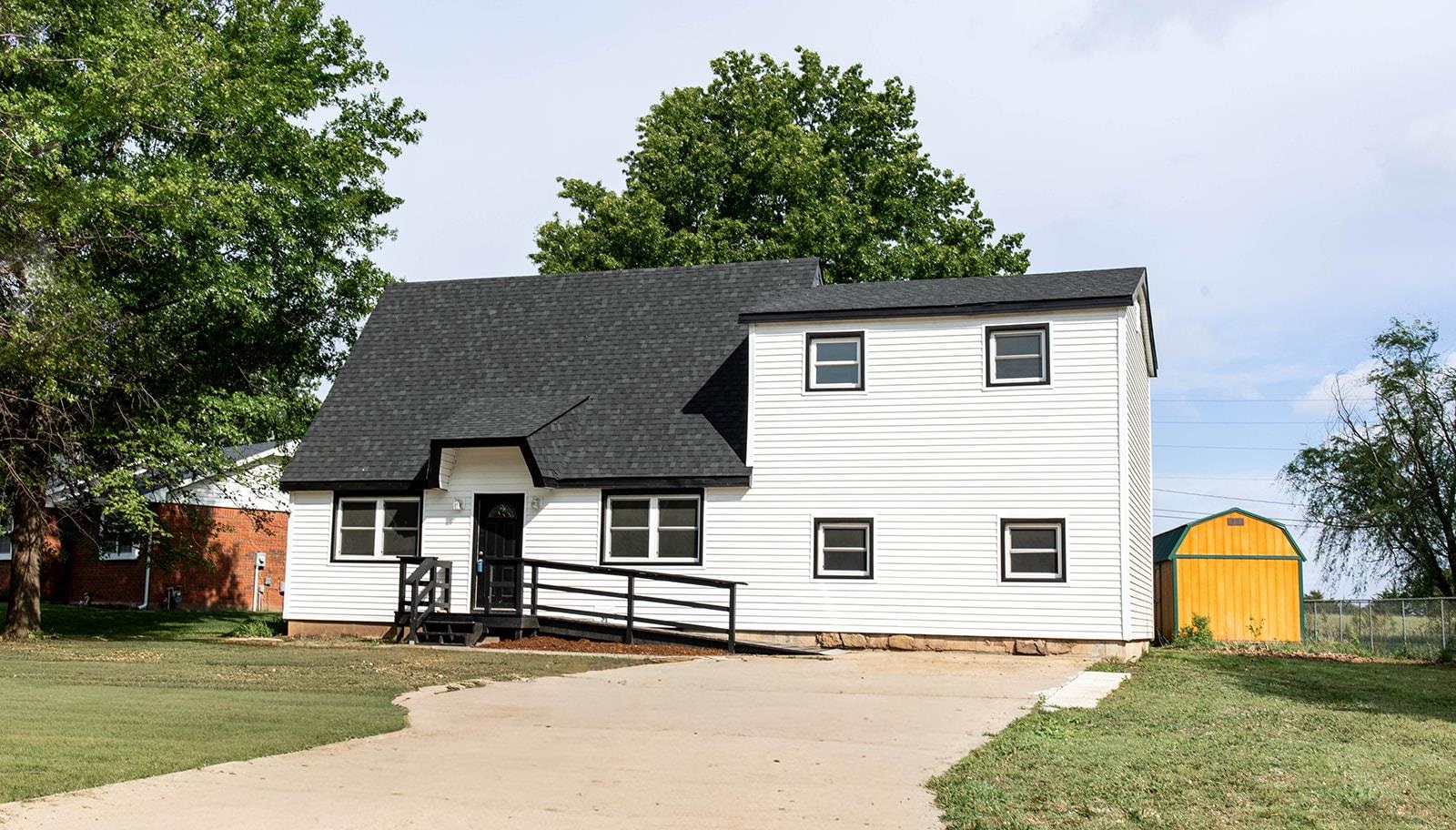 14 Woodland Augusta KS 67010