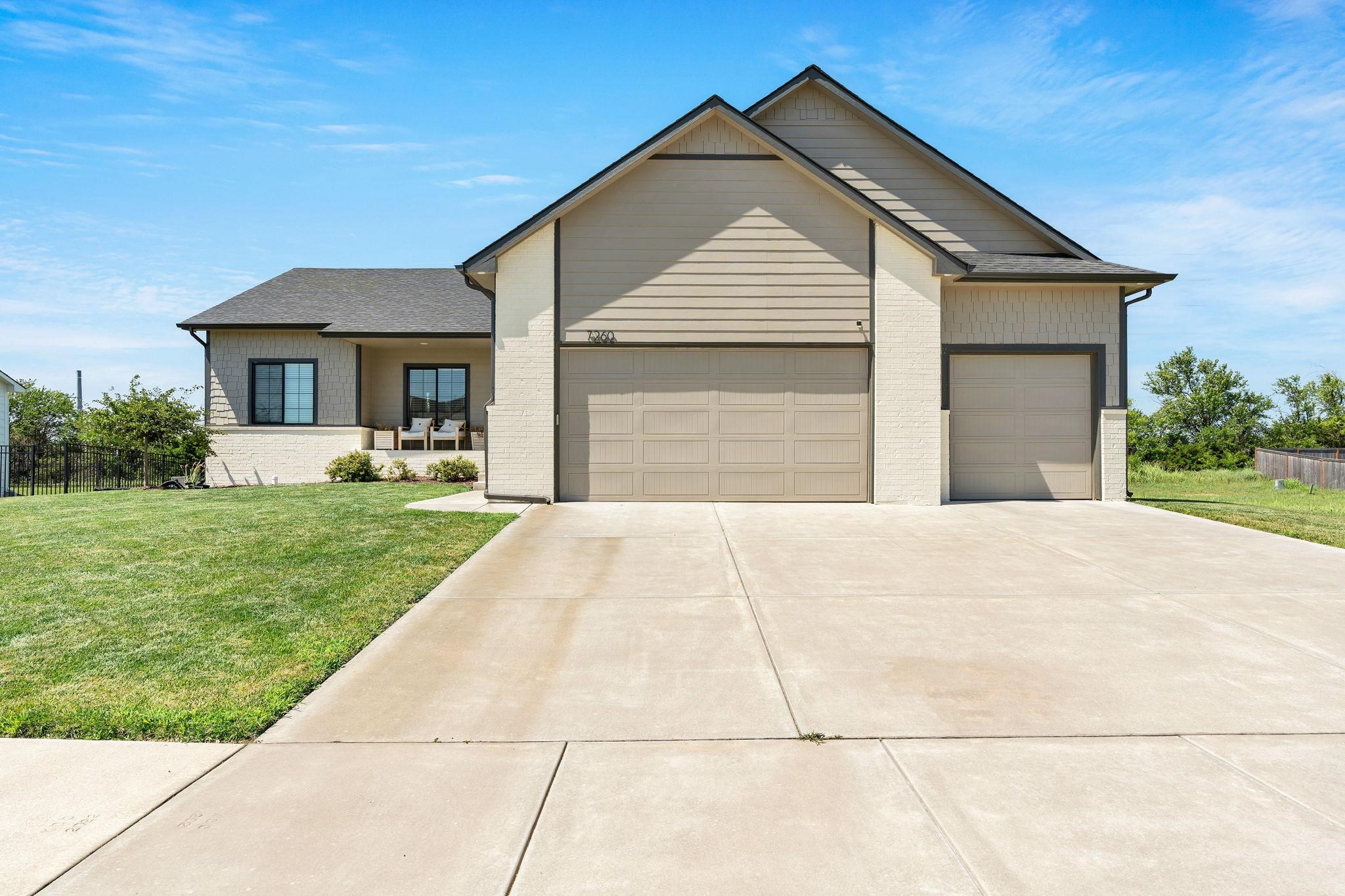 7260 E Pheasant Ridge Street Bel Aire KS 67226