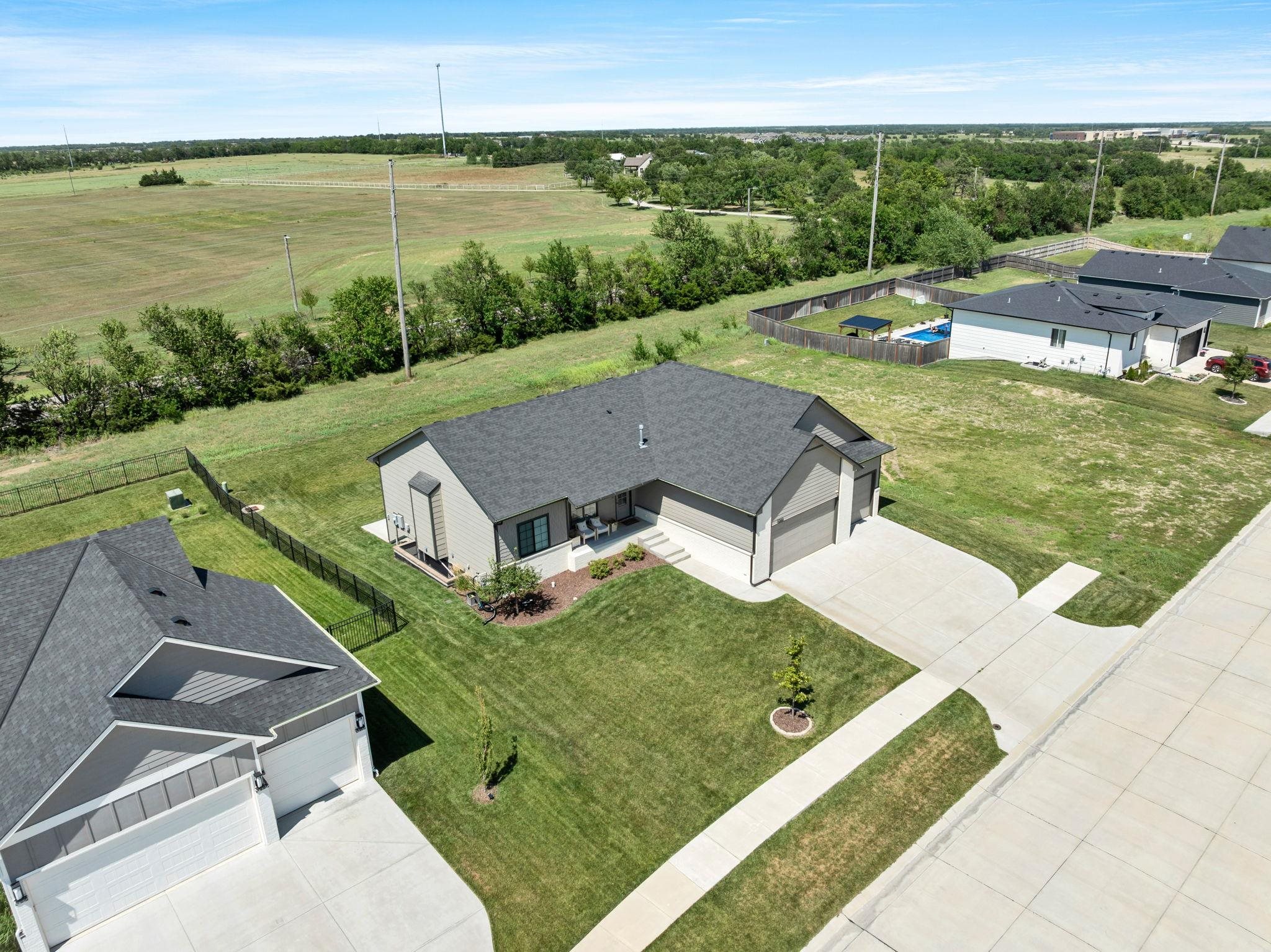 7260 E Pheasant Ridge Street Bel Aire KS 67226