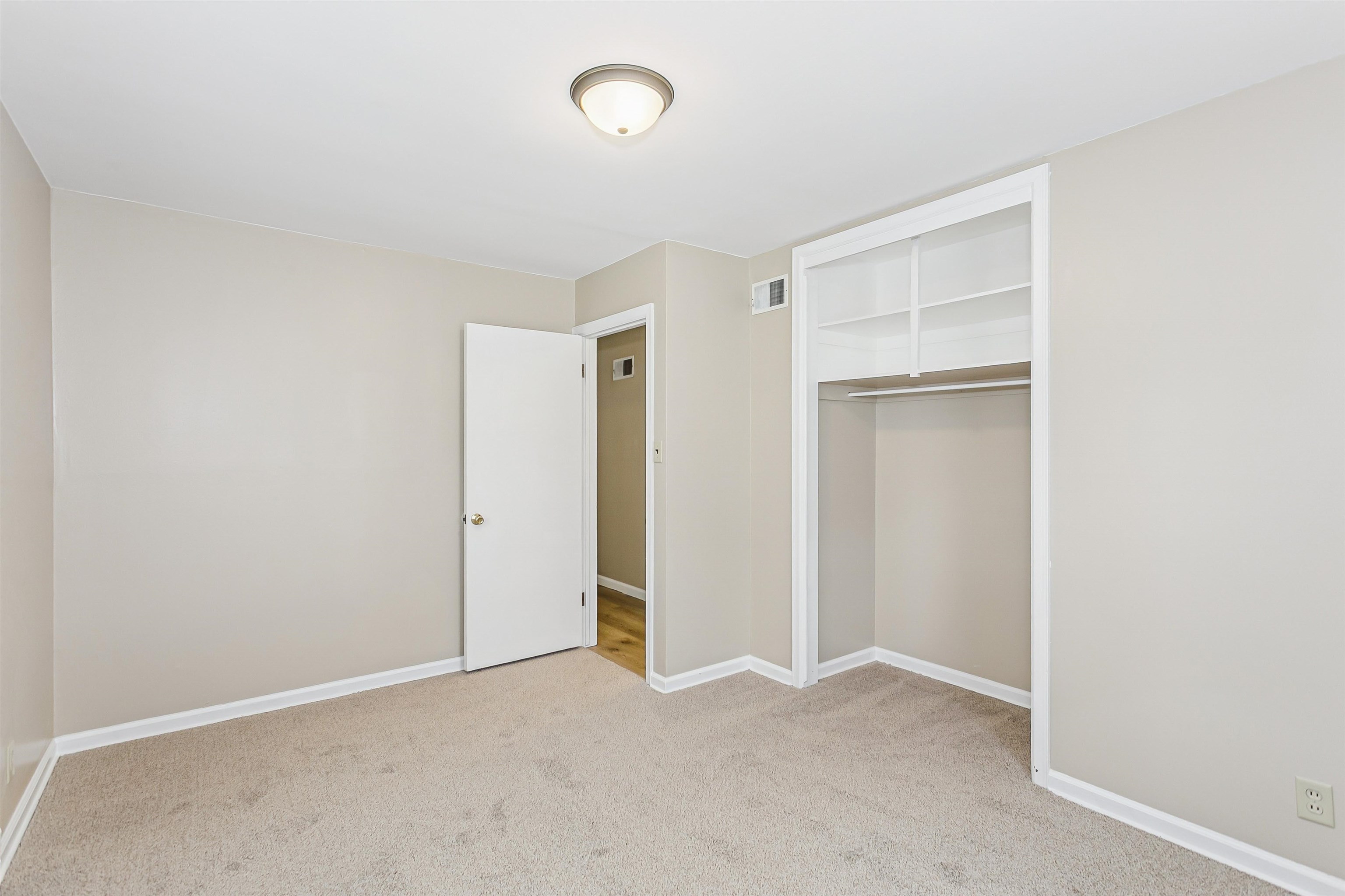 2134 S Poplar Wichita KS 67211