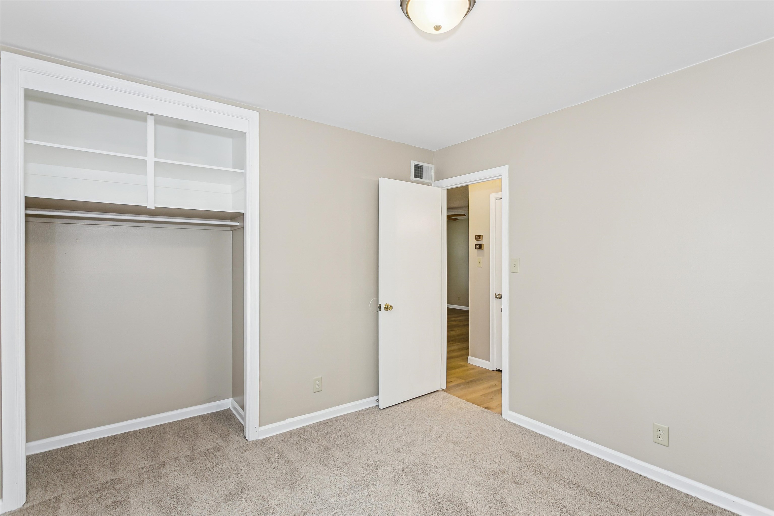 2134 S Poplar Wichita KS 67211