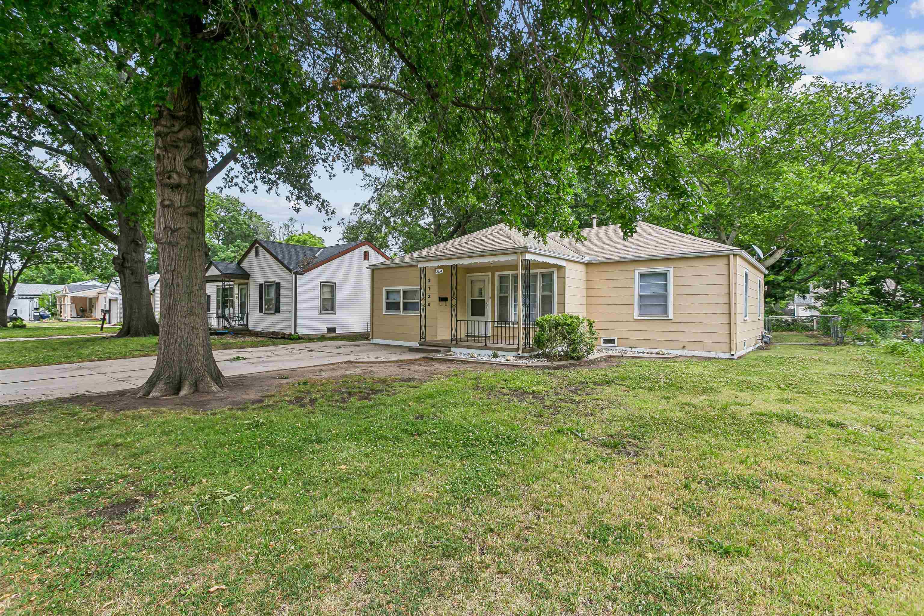 2134 S Poplar Wichita KS 67211