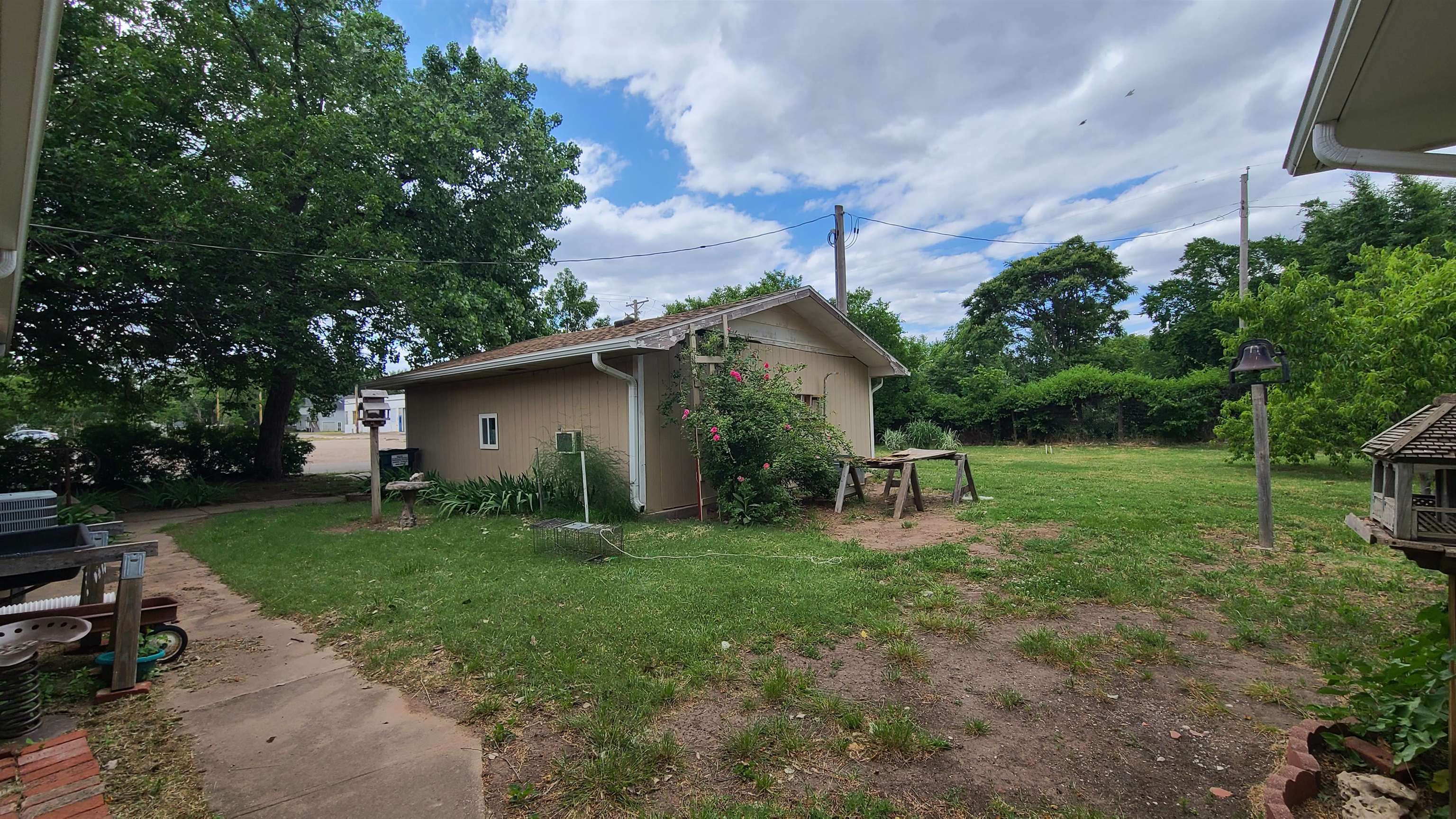 404 E 13th Street Harper KS 67058