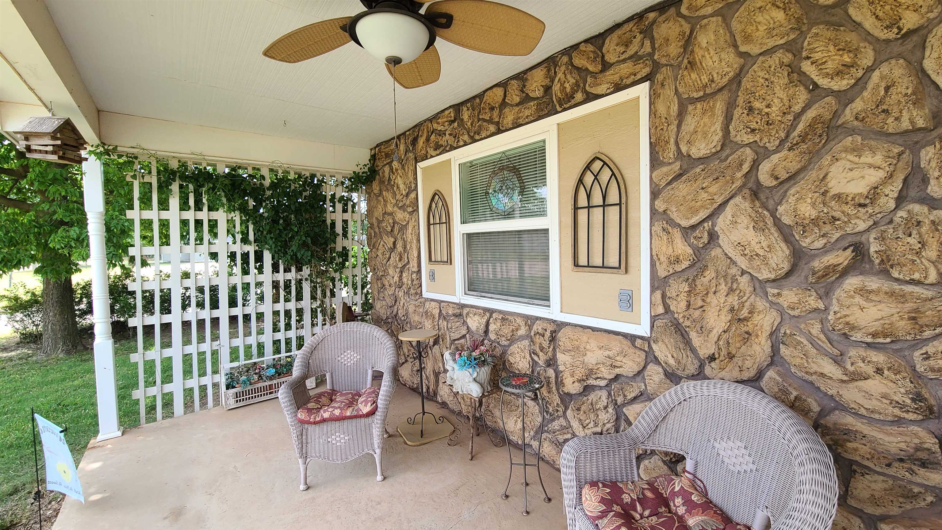 404 E 13th Street Harper KS 67058