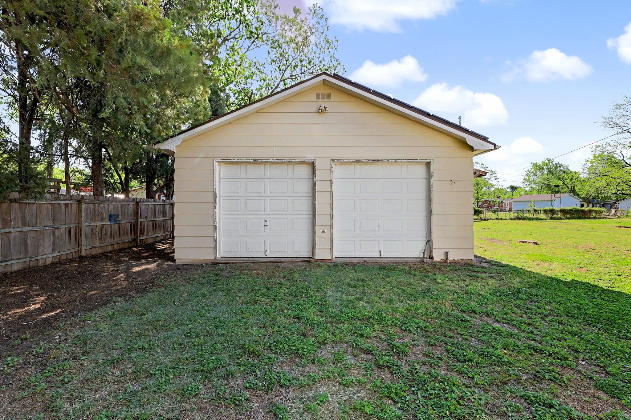 2850 N Meridian Avenue Wichita KS 67204