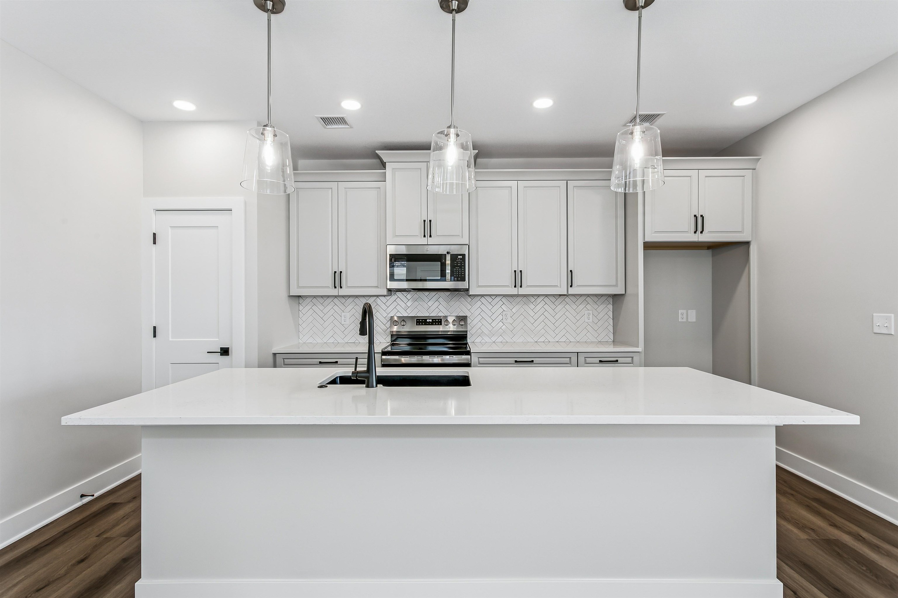 313 W Boxthorn Andover KS 67002