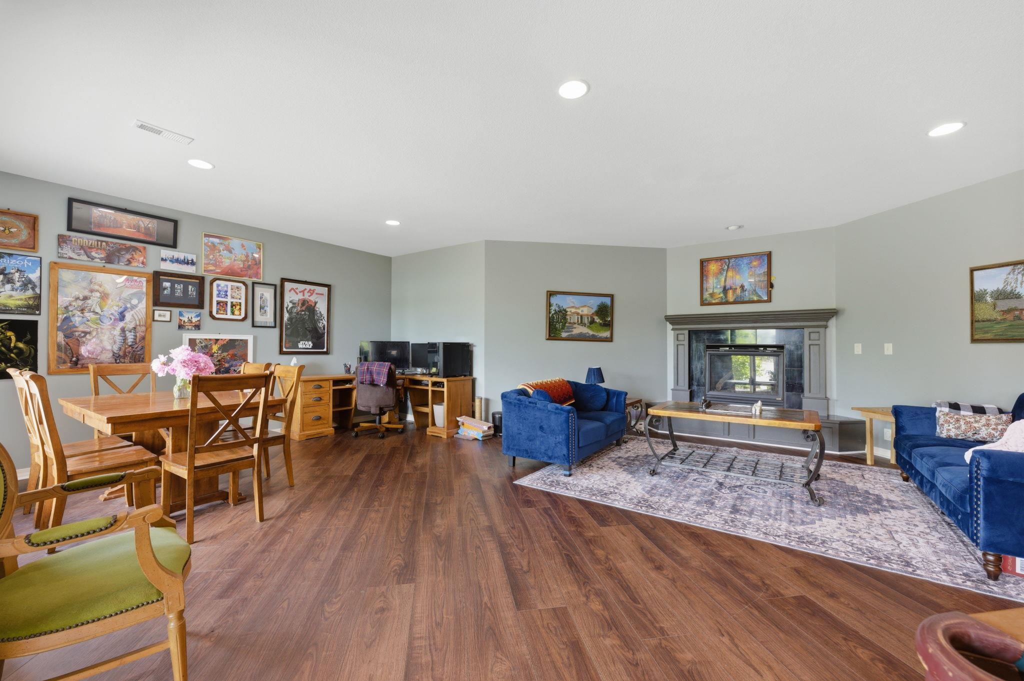 2133 W Harborlight Wichita KS 67204