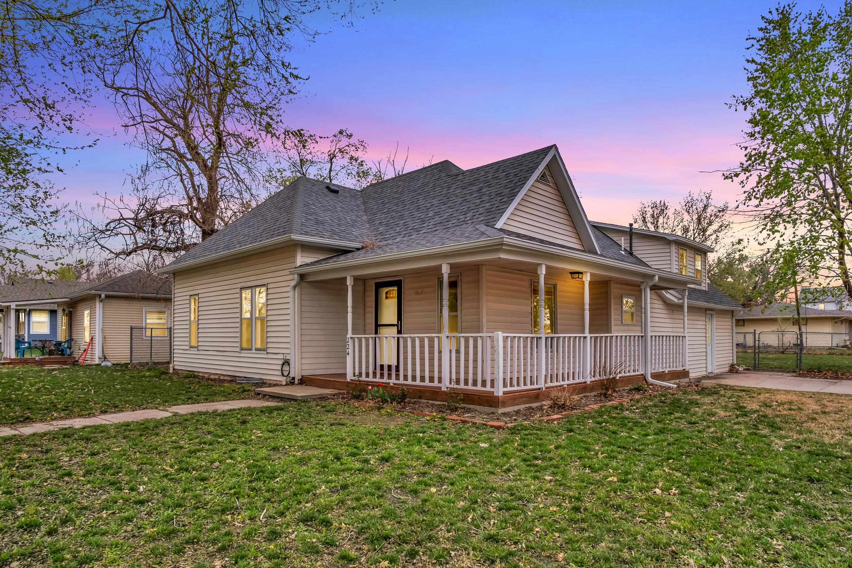 224 E Knott Street Hesston KS 67062