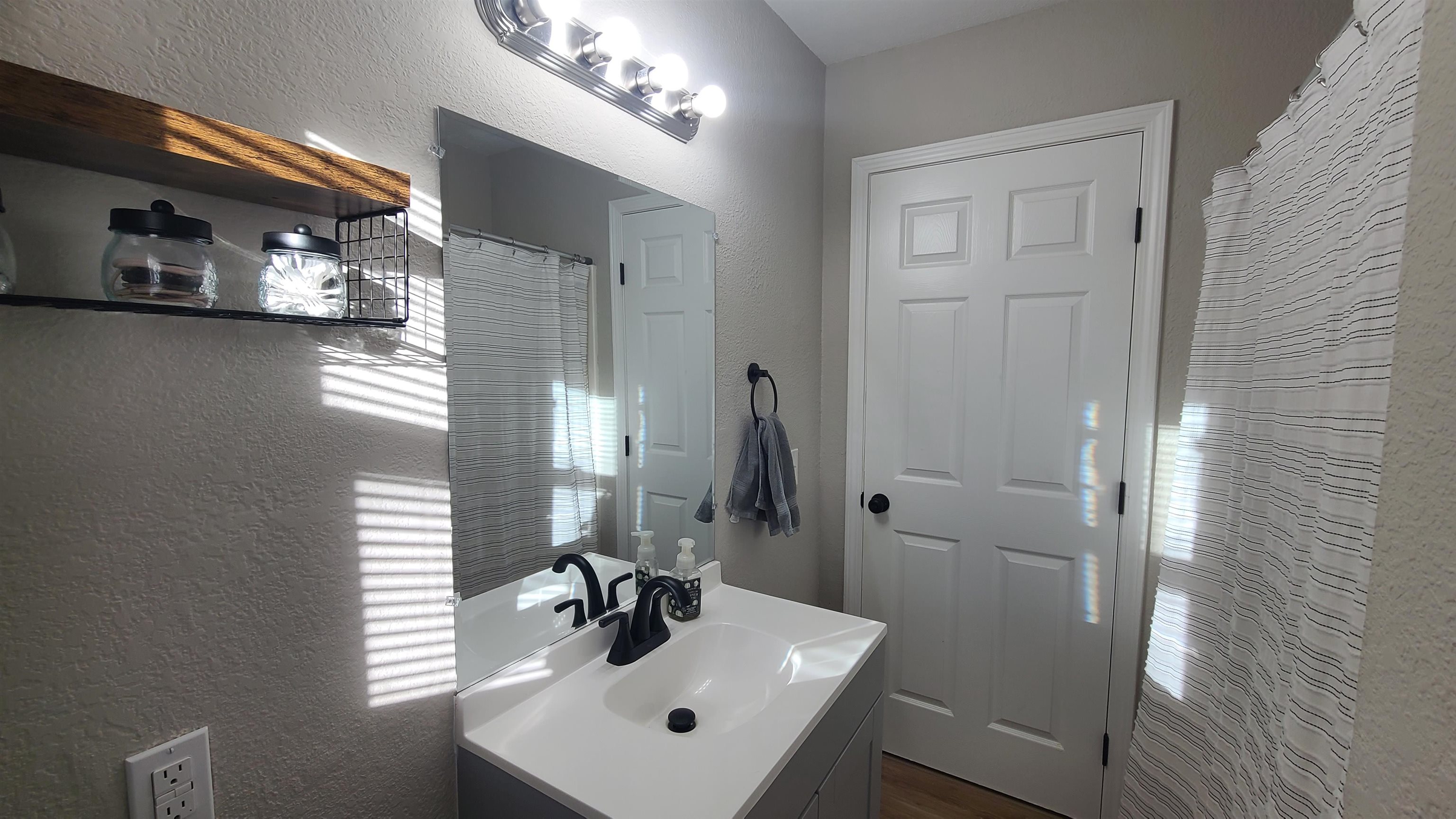 1923 Robbins Street Augusta KS 67010