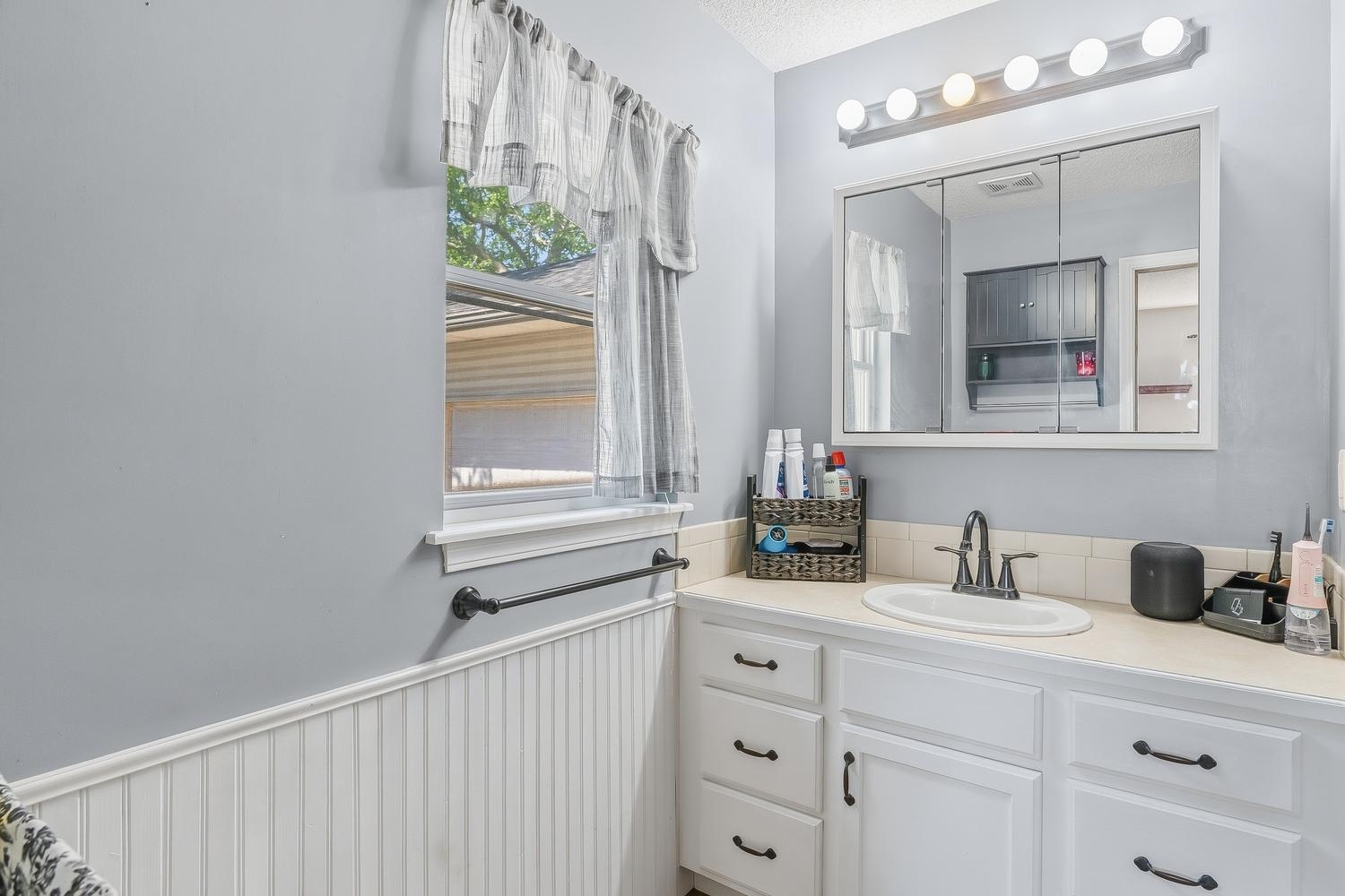 2614 S Larkin Drive Wichita KS 67216