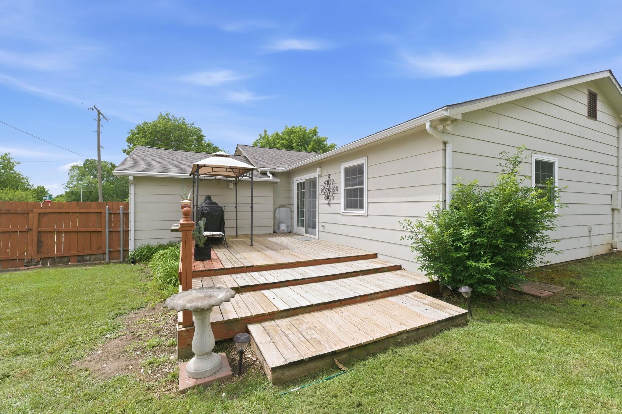 1800 W 3rd Avenue El Dorado KS 67042-3319