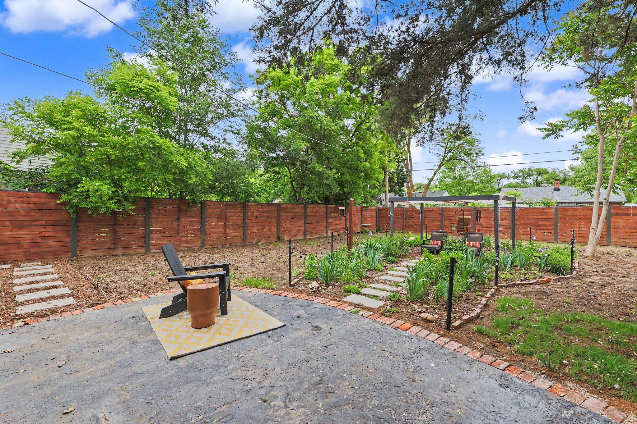 1820 S Drollinger Wichita KS 67218