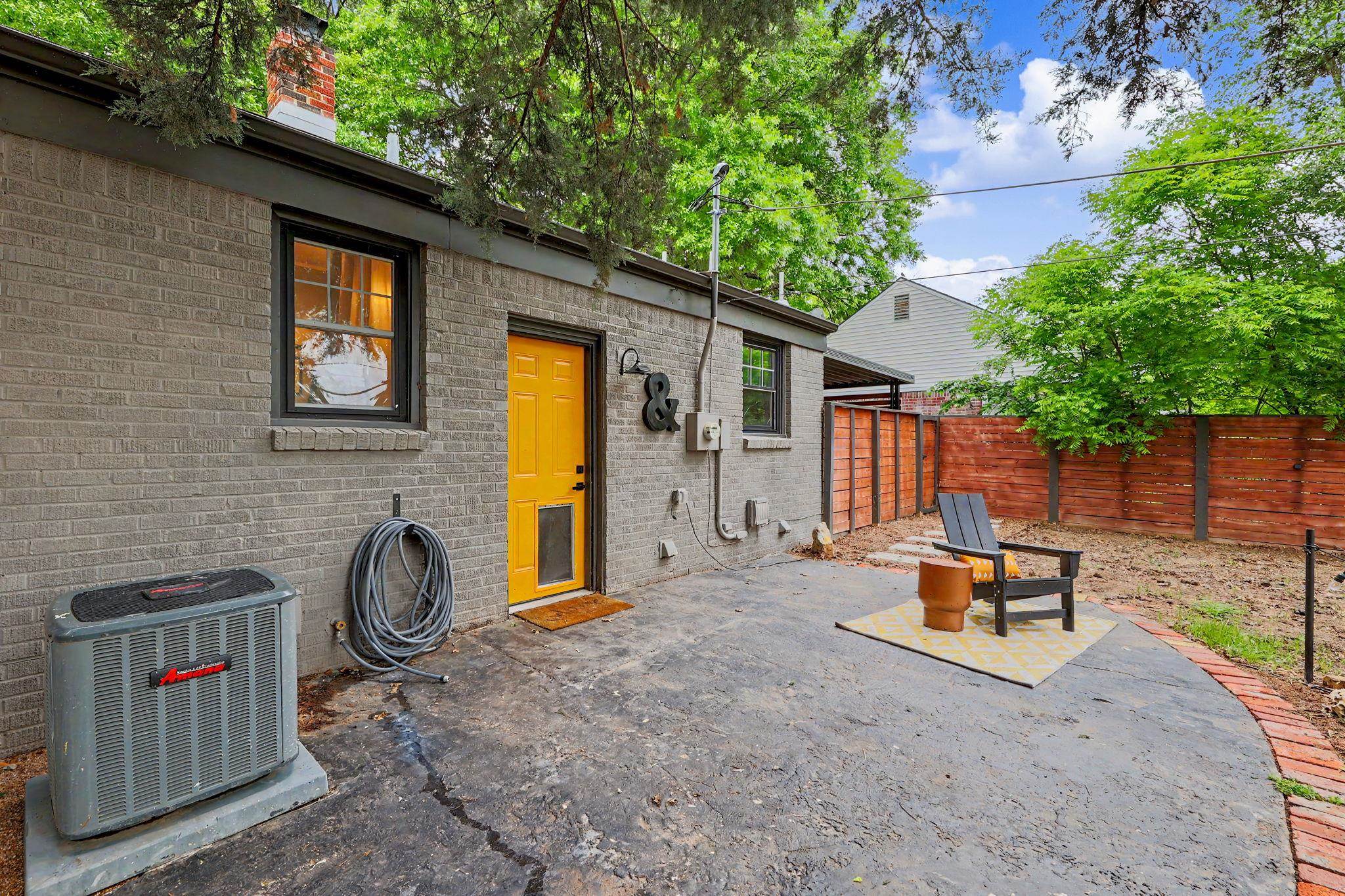 1820 S Drollinger Wichita KS 67218