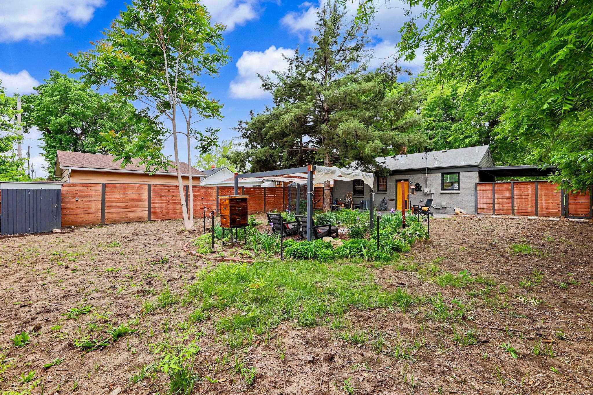 1820 S Drollinger Wichita KS 67218