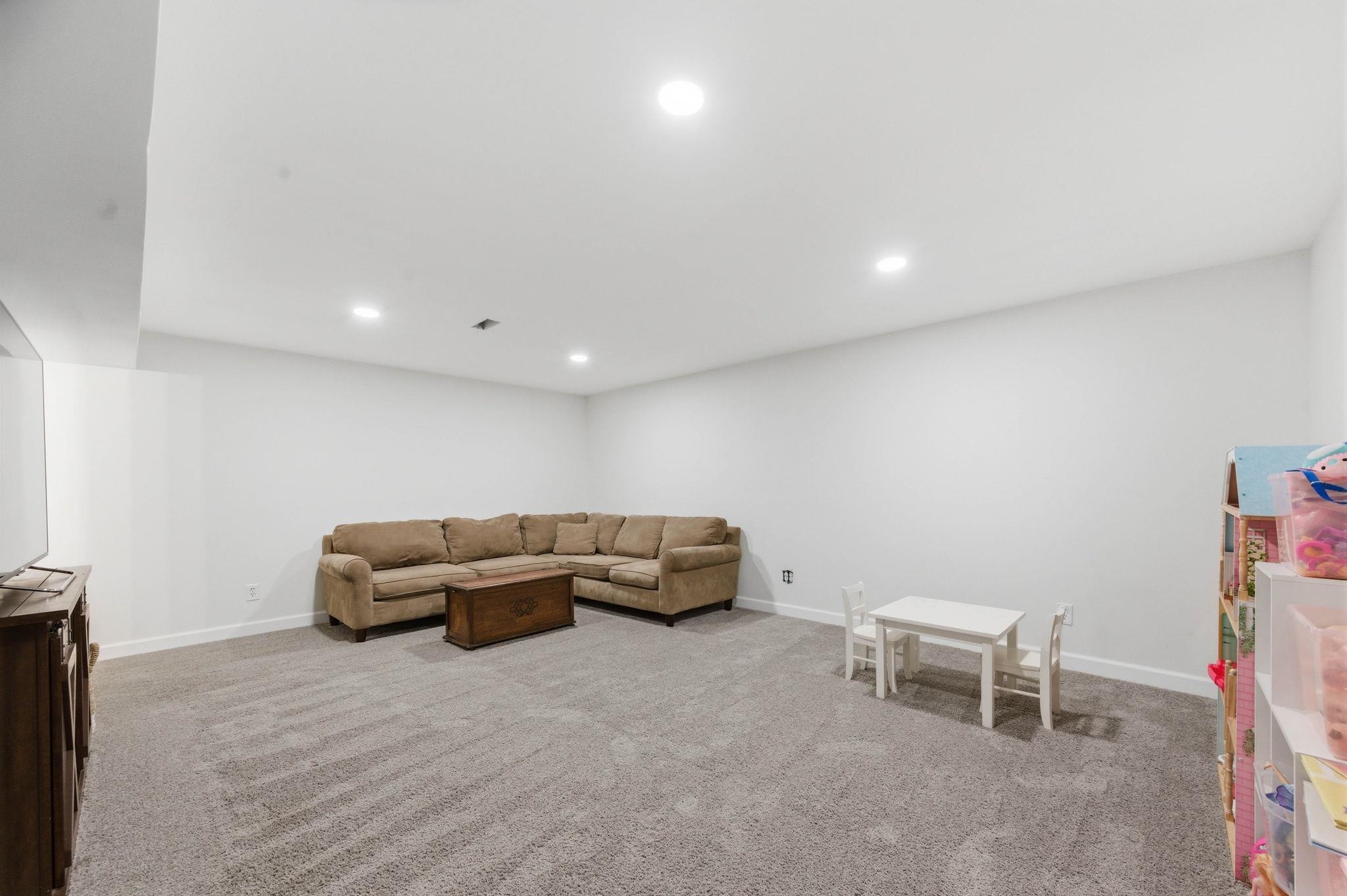 1319 N Tallyrand Street Wichita KS 67206