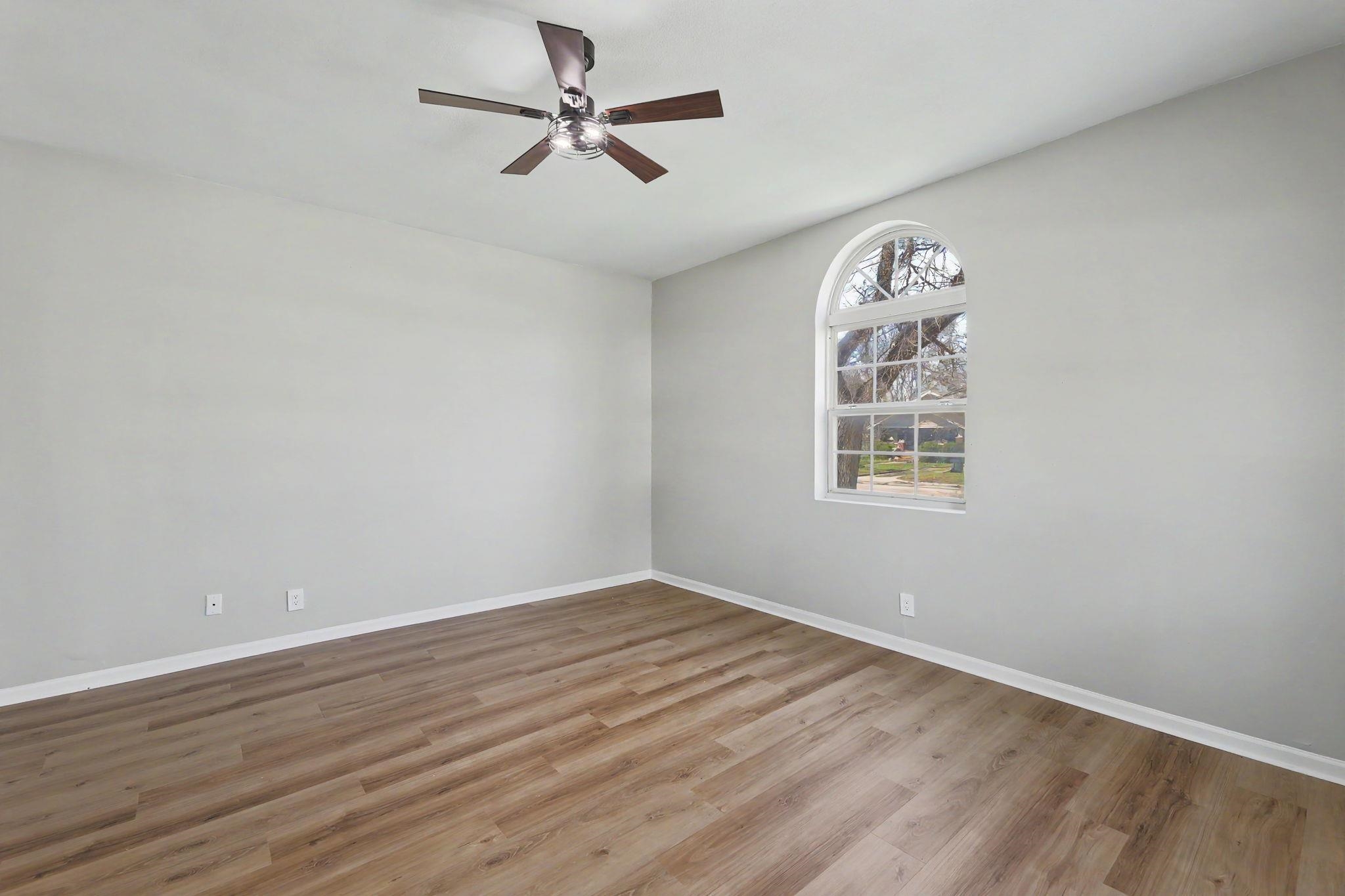 206 Pine Street Halstead KS 67056