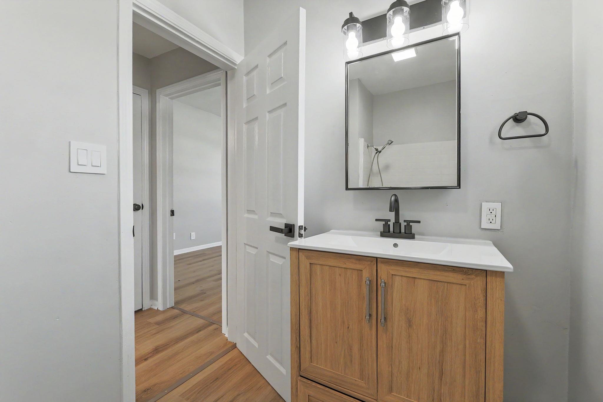 206 Pine Street Halstead KS 67056