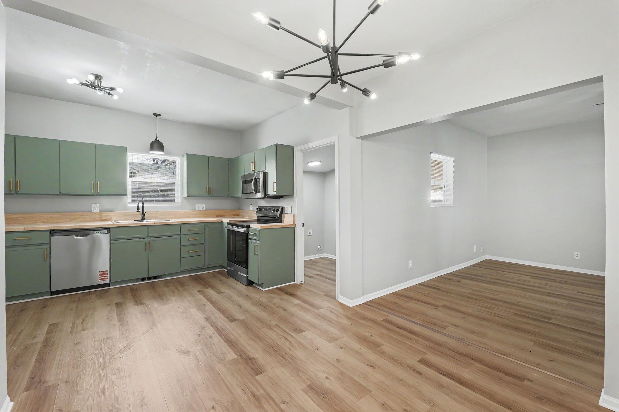 206 Pine Street Halstead KS 67056