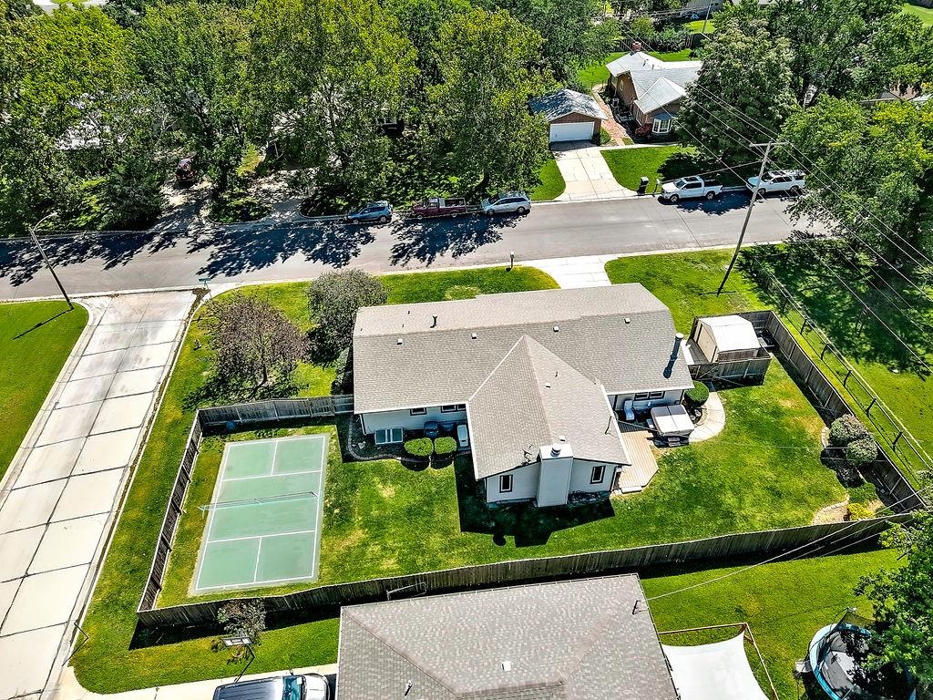 6124 Clarendon Street Bel Aire KS 67220