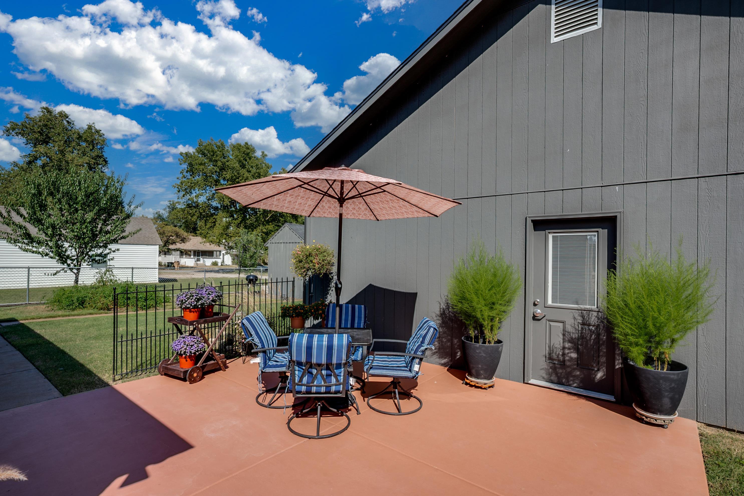910 N Walnut Street Hutchinson KS 67501