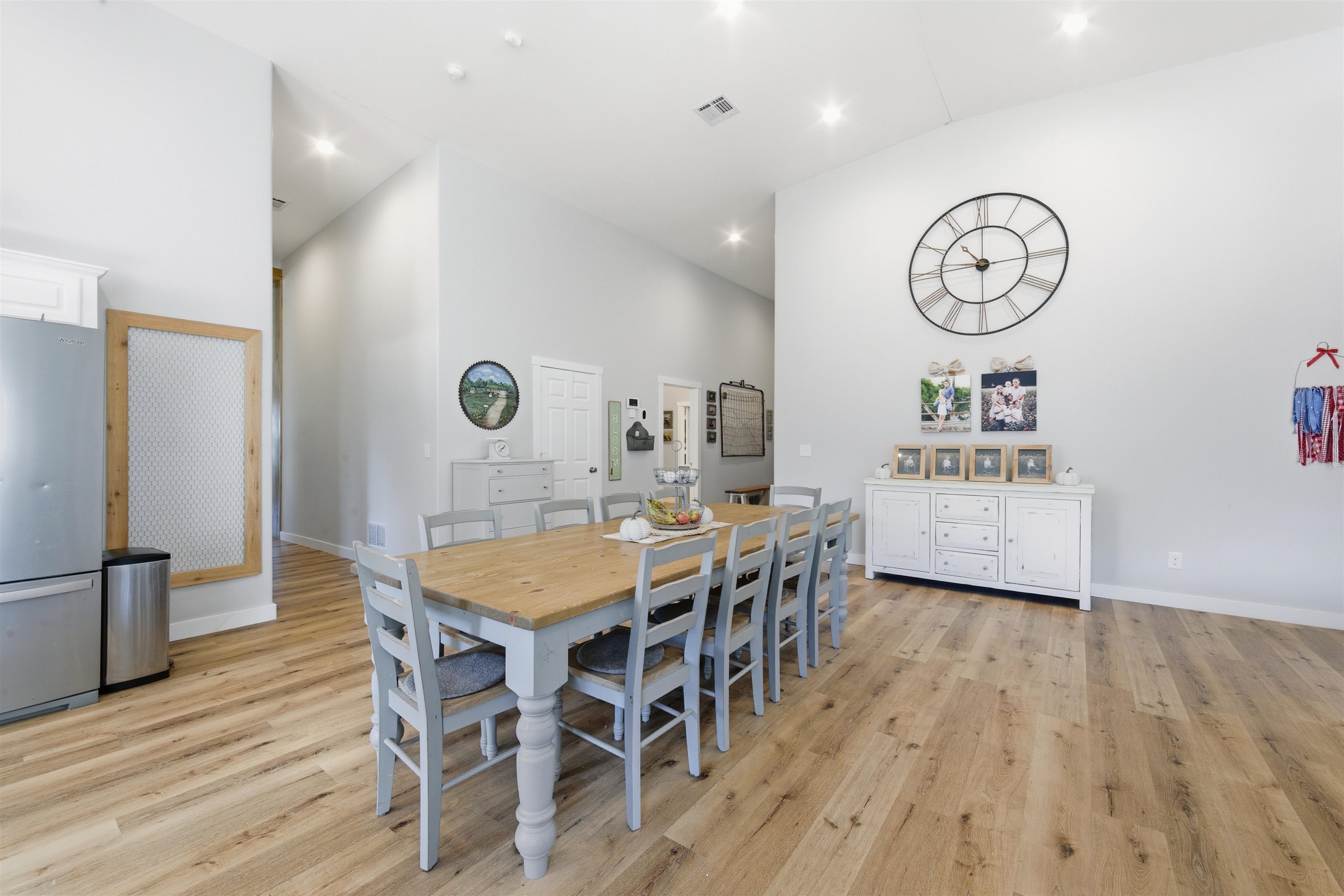 1370 N River Road Mulvane KS 67110