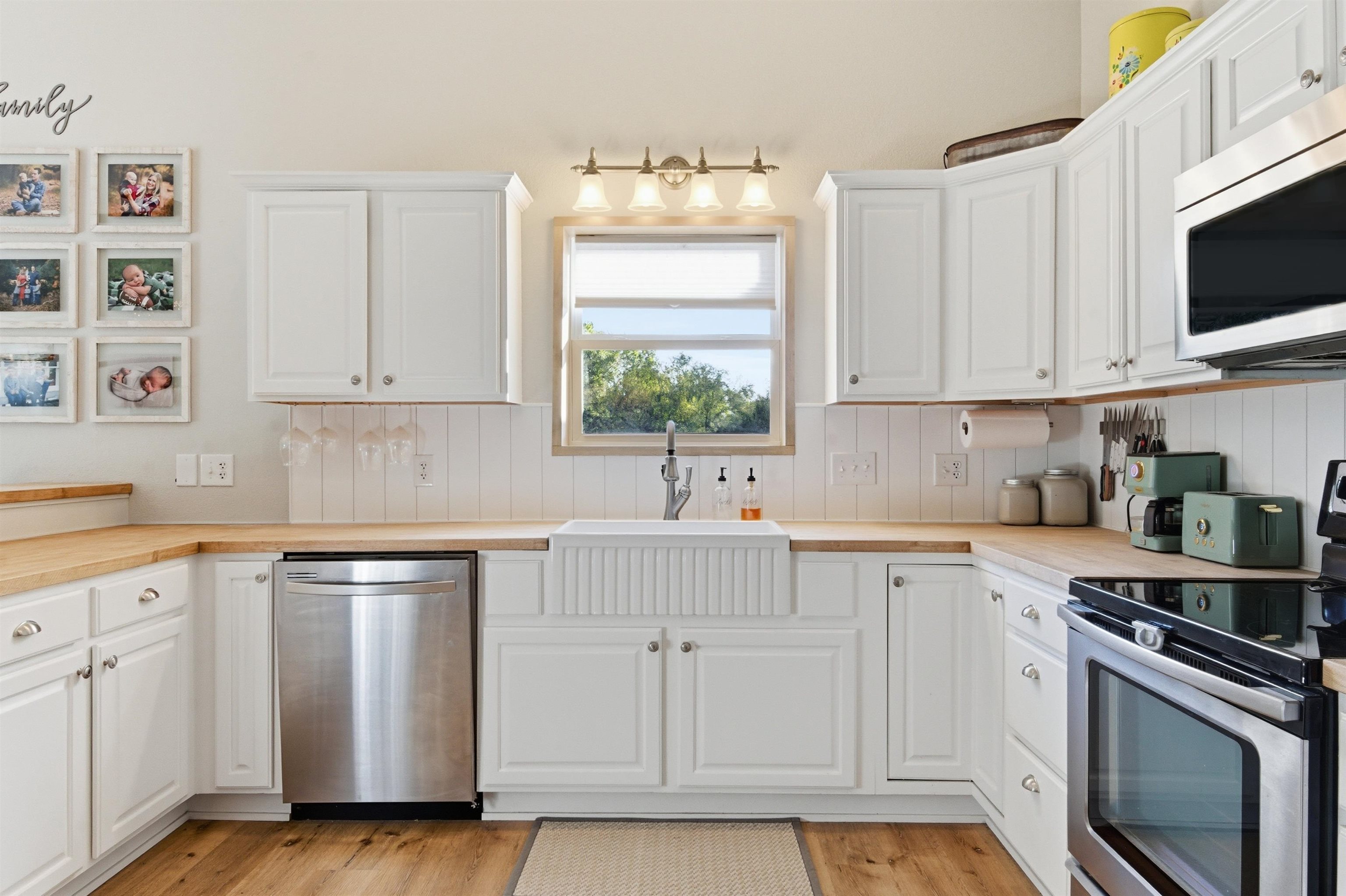 1370 N River Road Mulvane KS 67110