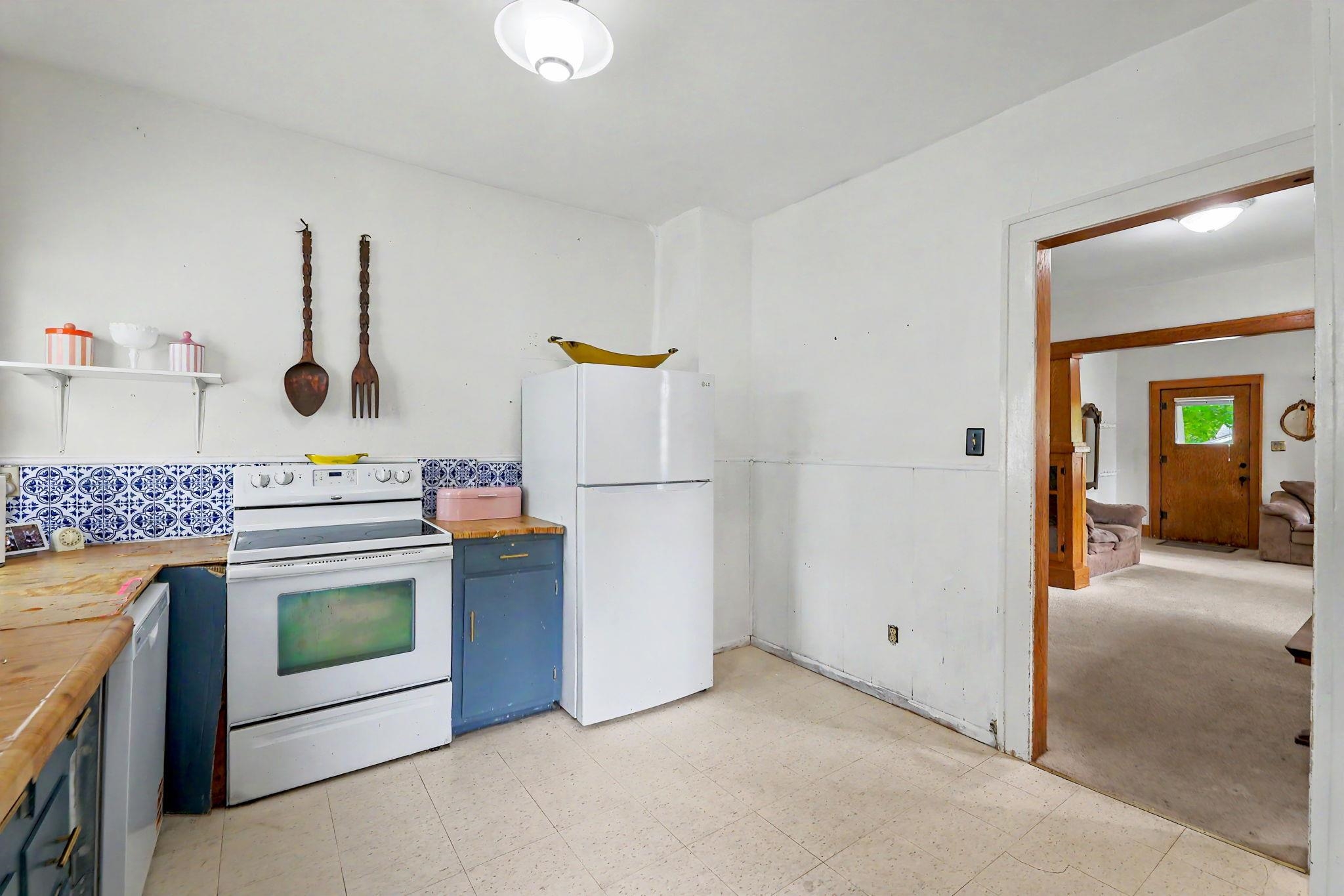 928 N Rutan Avenue Wichita KS 67208