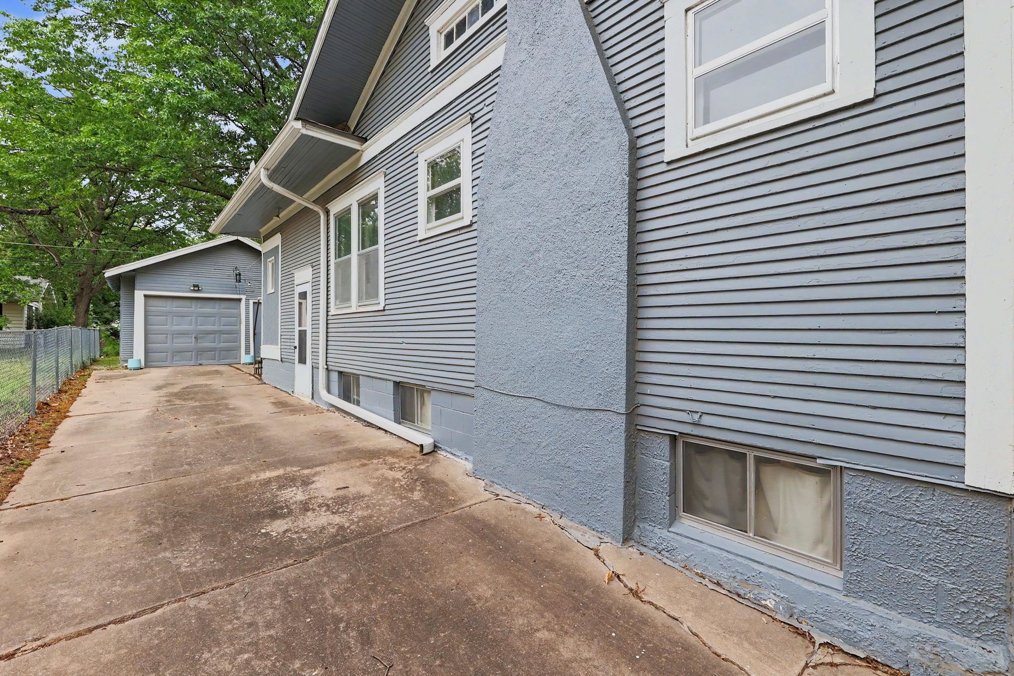 928 N Rutan Avenue Wichita KS 67208