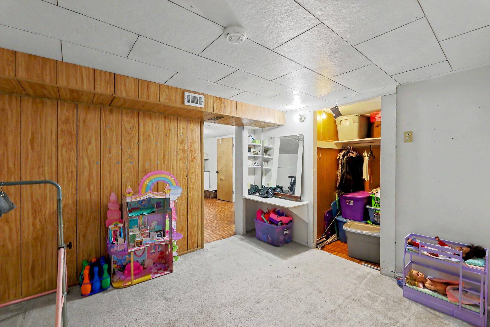 928 N Rutan Avenue Wichita KS 67208