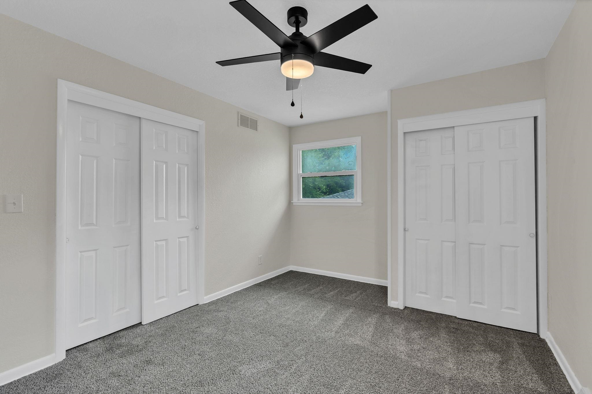 995 N Country Acres Avenue Wichita KS 67212