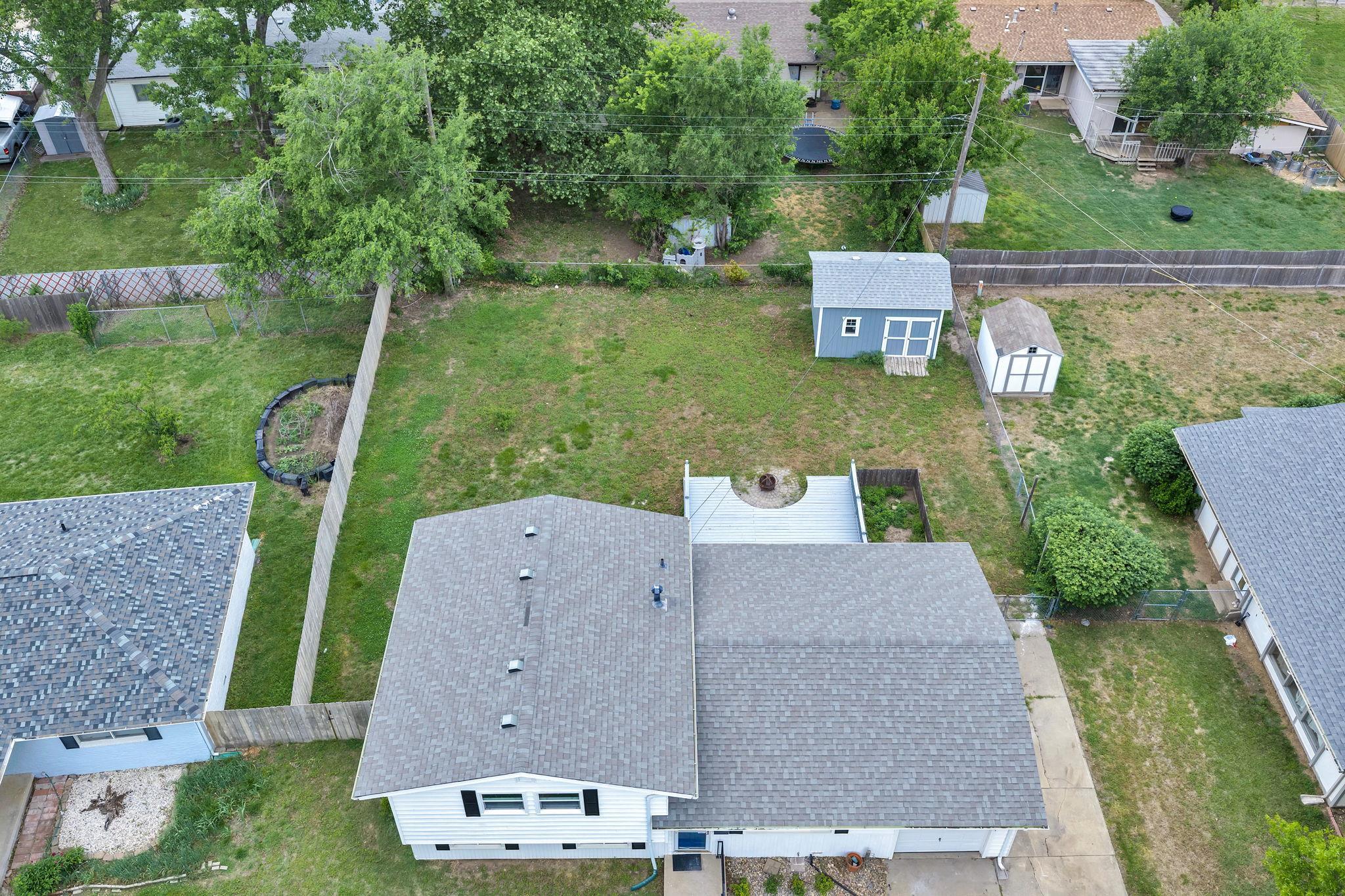 995 N Country Acres Avenue Wichita KS 67212