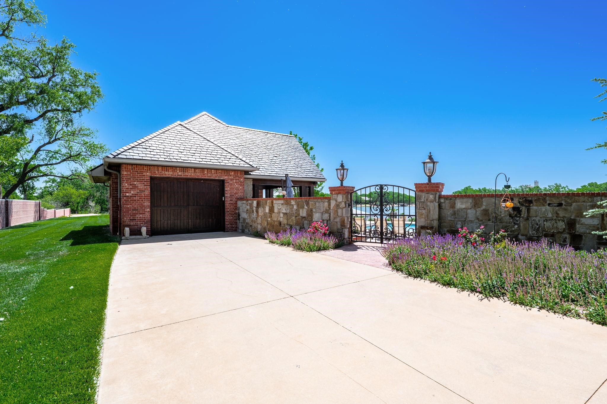 6737 W 29th Street N Wichita KS 67205