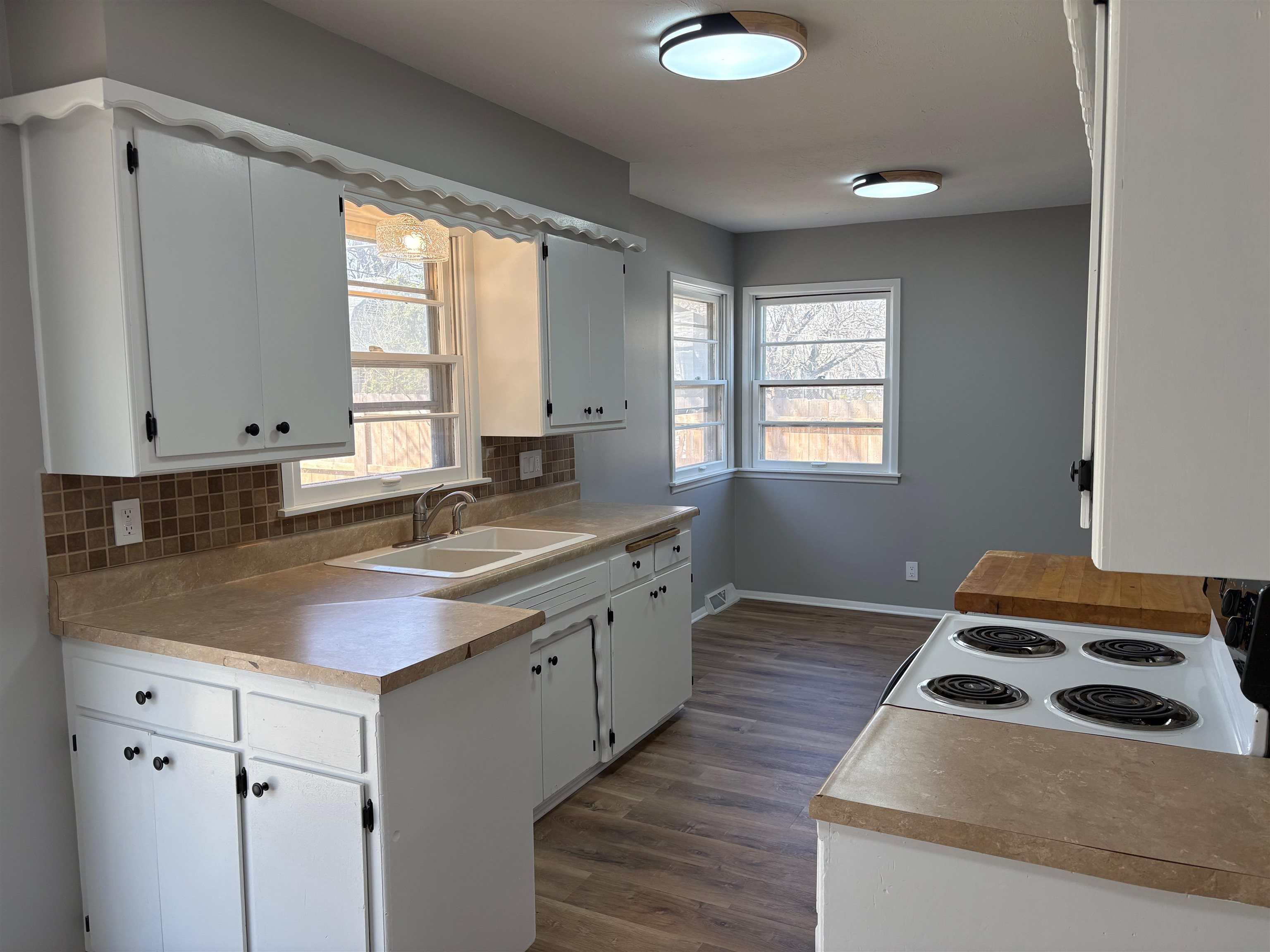1427 N Community Drive Derby KS 67037