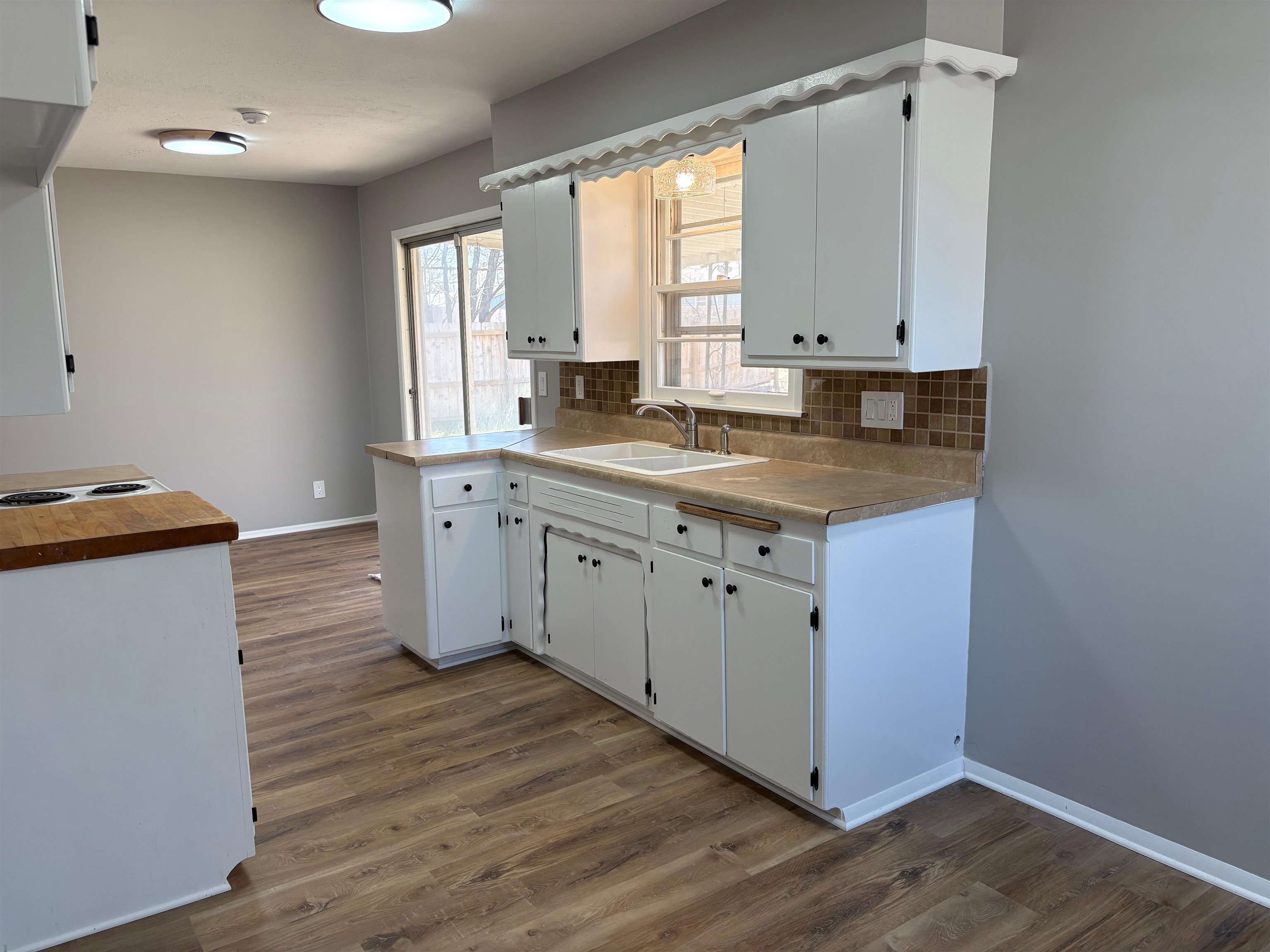 1427 N Community Drive Derby KS 67037
