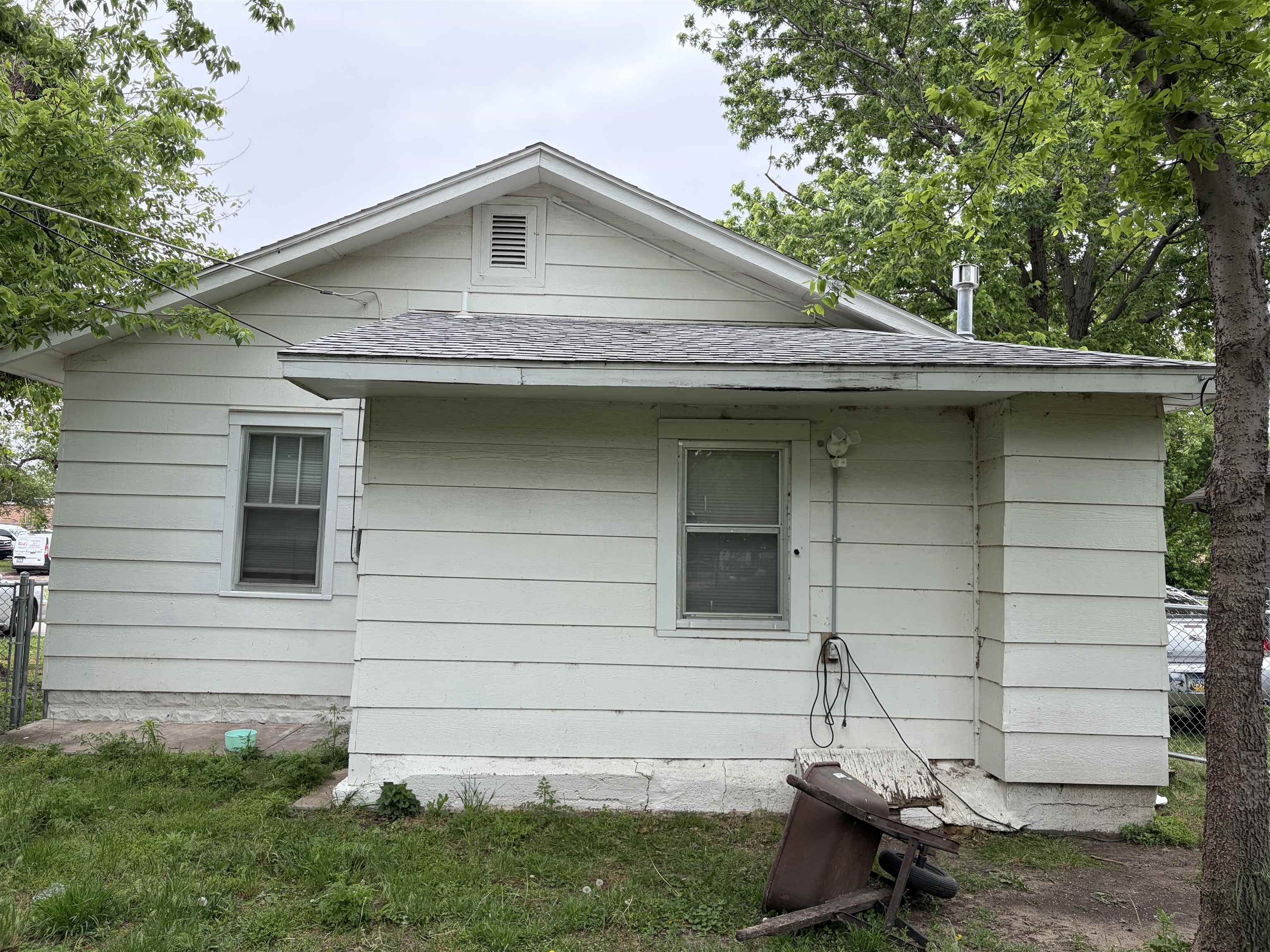 1625 S Millwood Avenue Wichita KS 67213