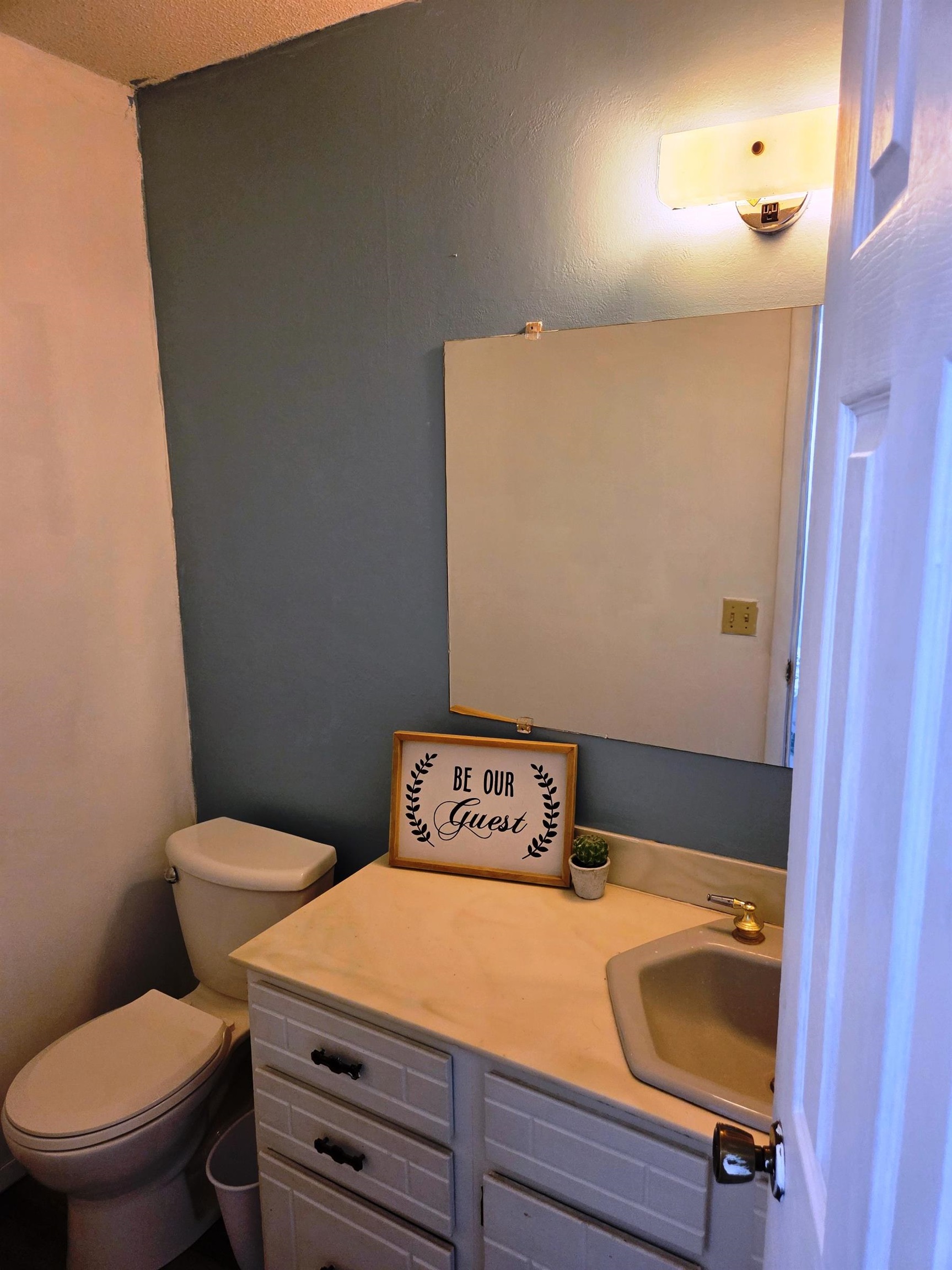 916 W 10th Newton KS 67114