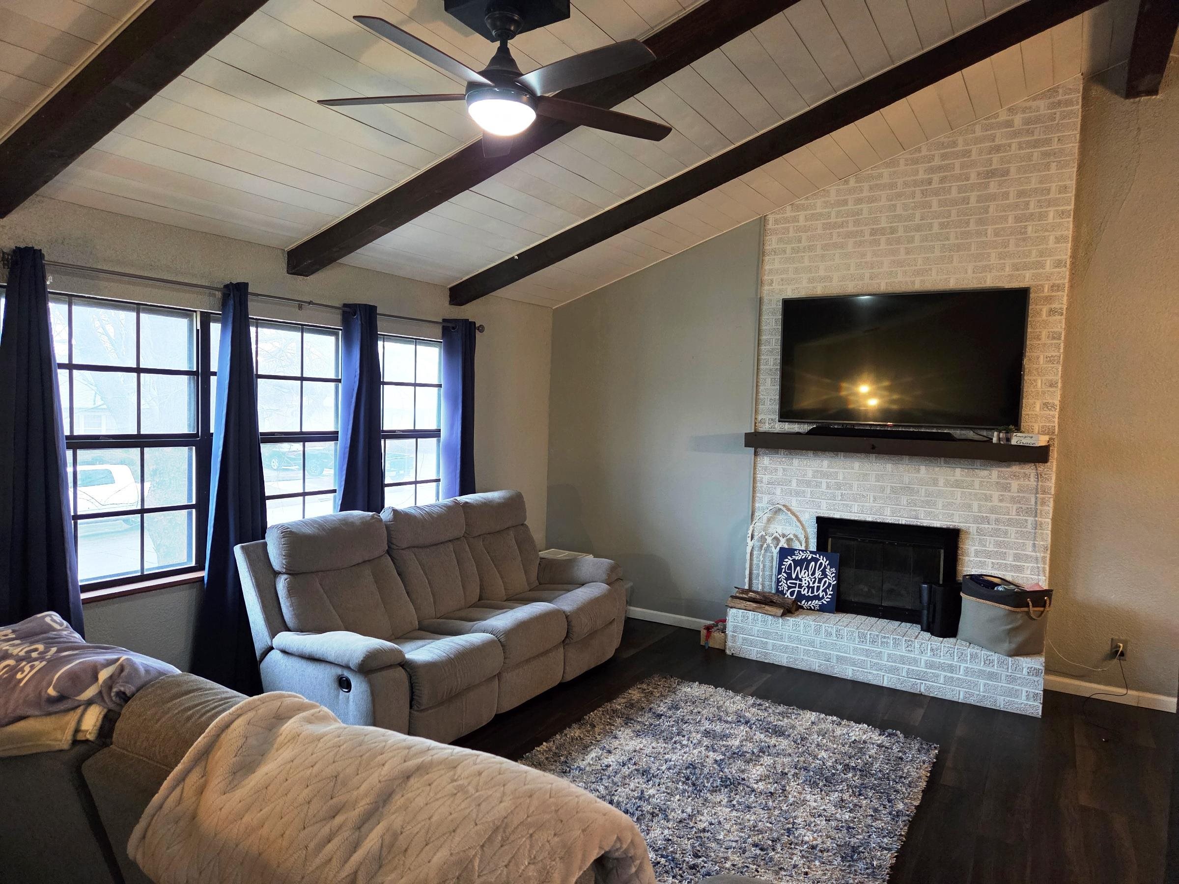 916 W 10th Newton KS 67114