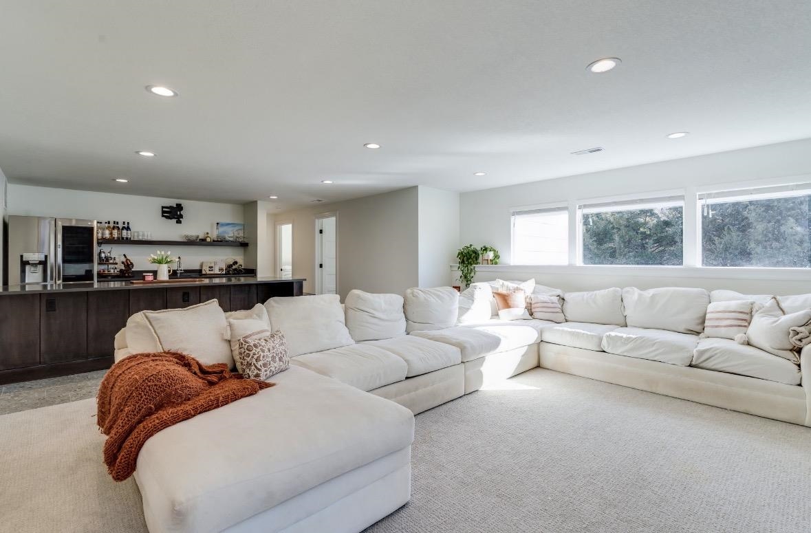 1605 N Lakeside Drive Andover KS 67002