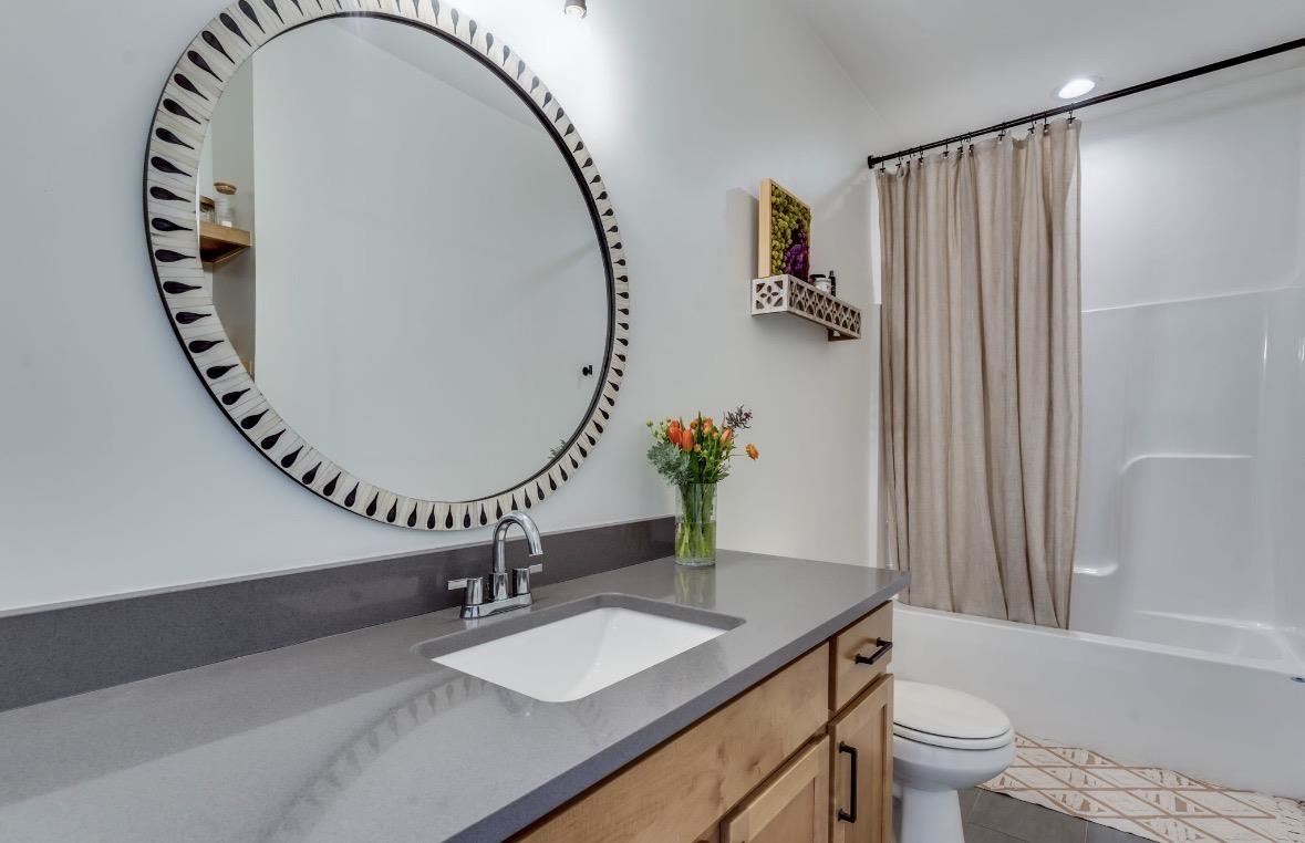 1605 N Lakeside Drive Andover KS 67002