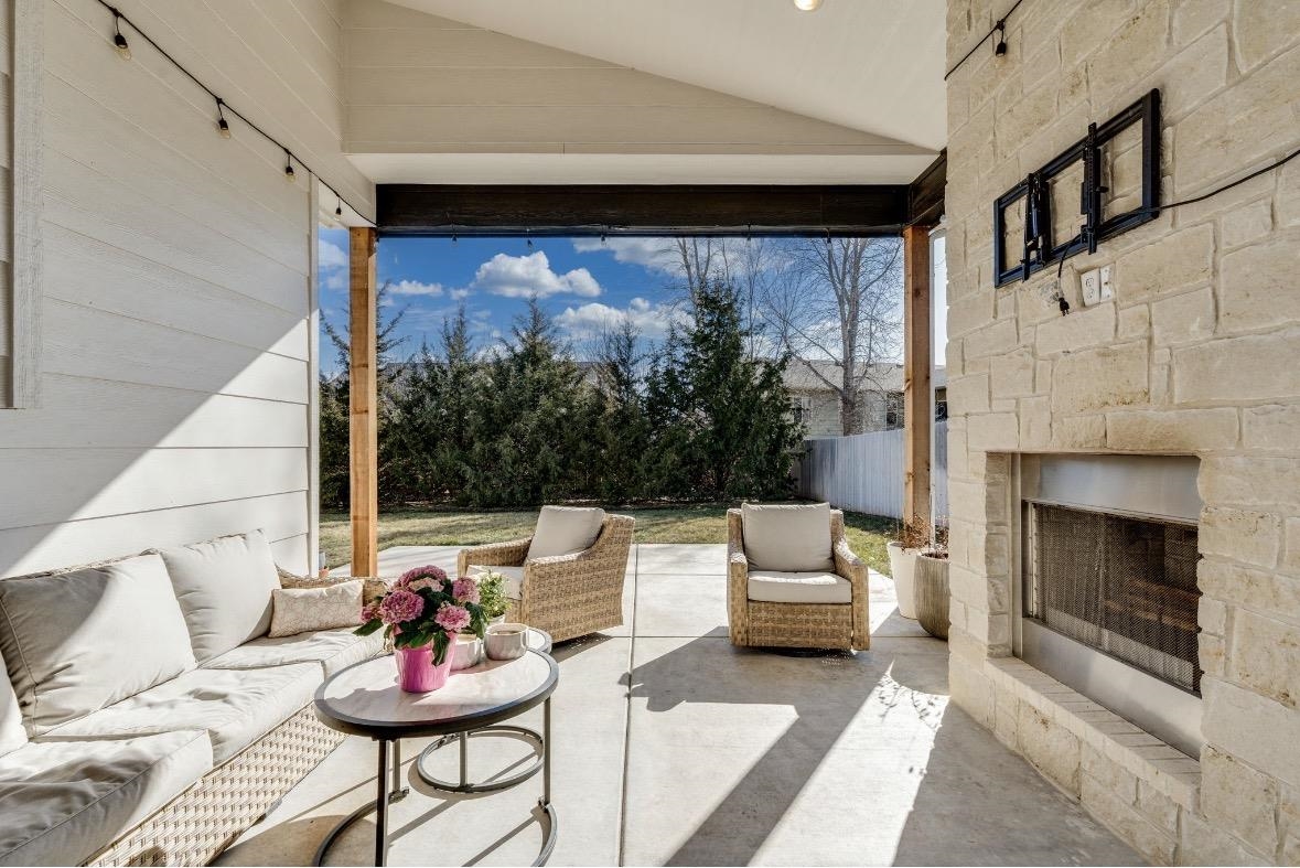 1605 N Lakeside Drive Andover KS 67002