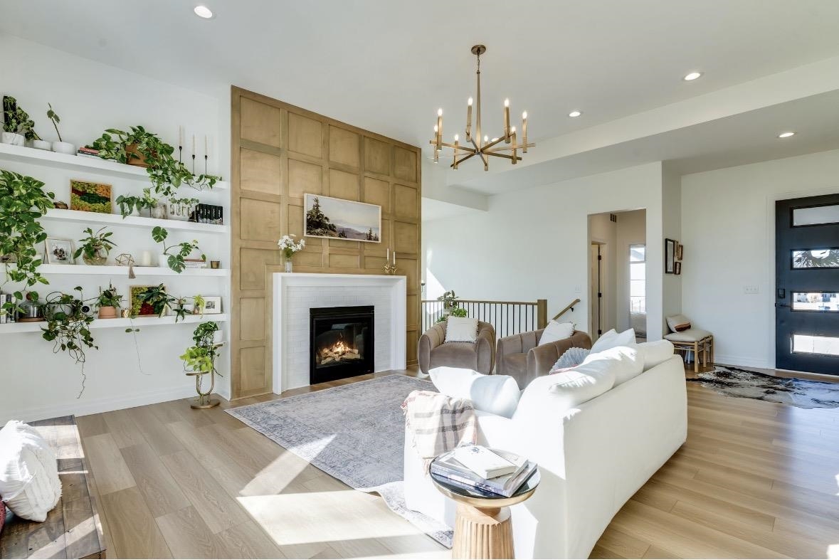 1605 N Lakeside Drive Andover KS 67002