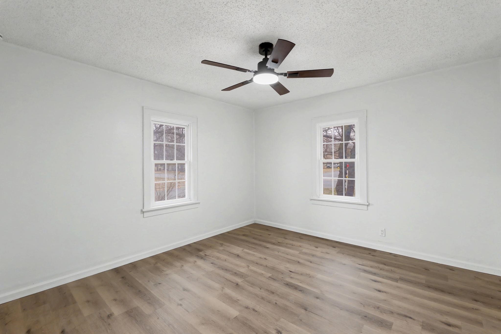 721 W 5th Street Newton KS 67114