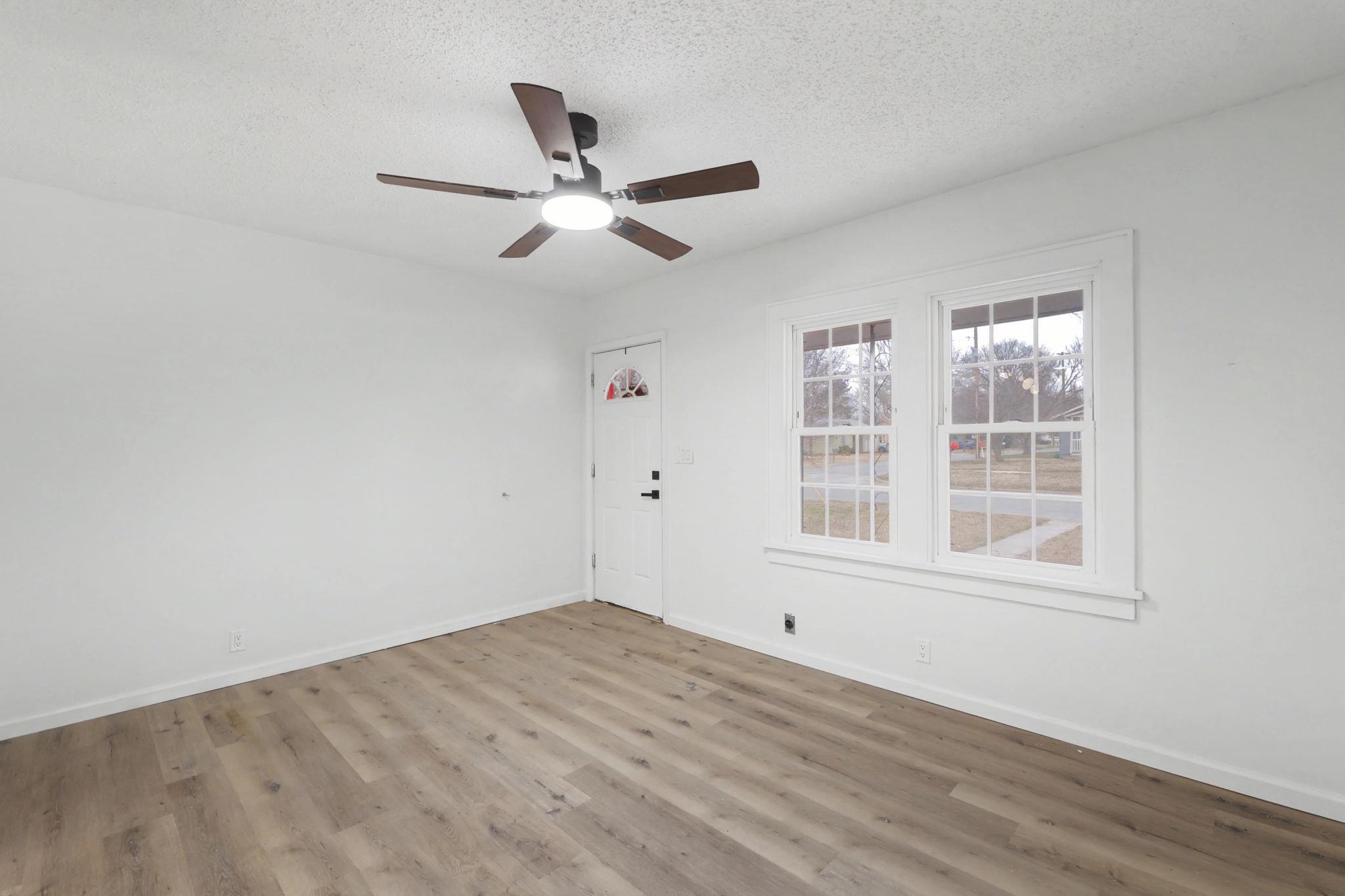 721 W 5th Street Newton KS 67114