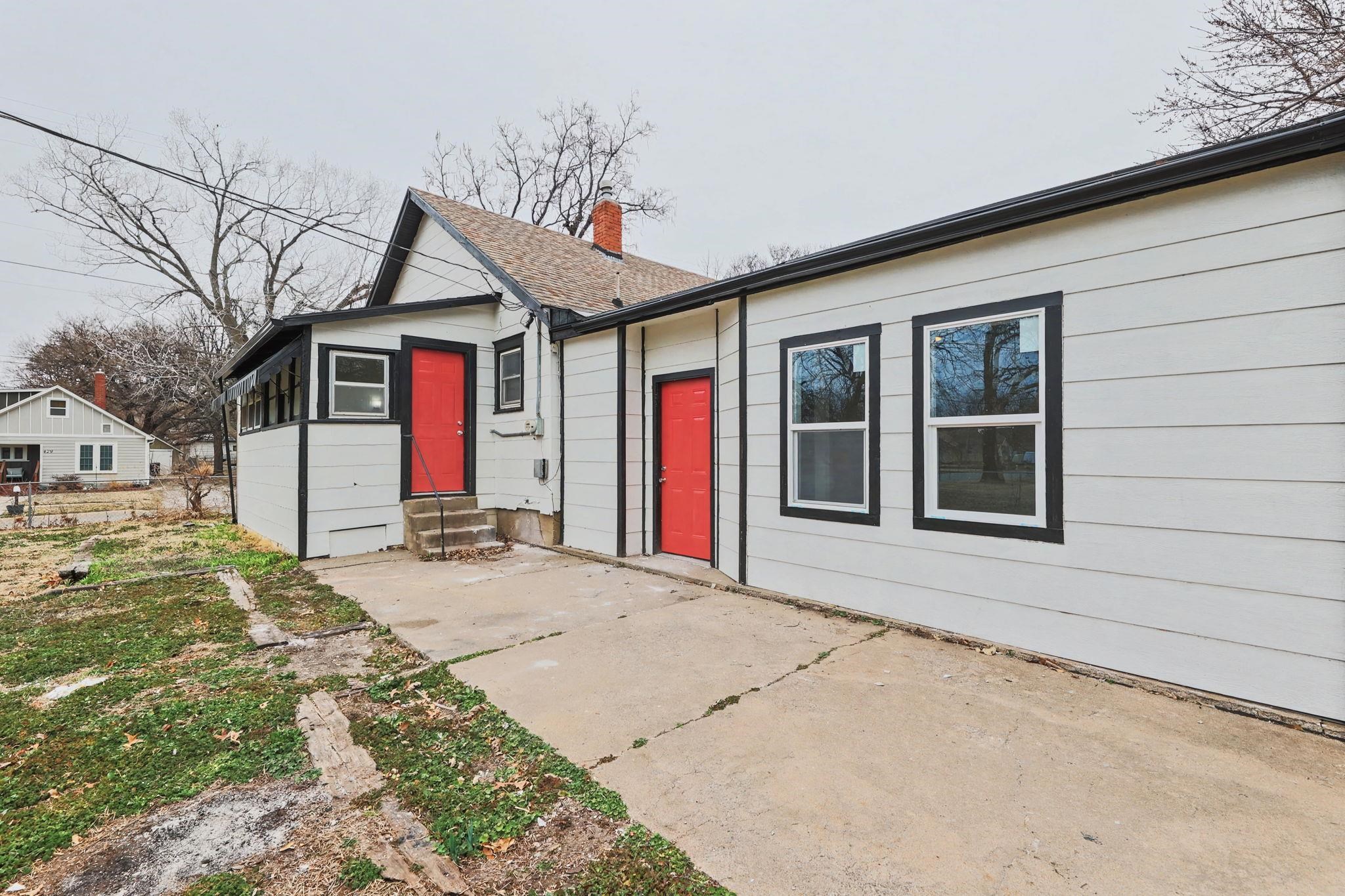 721 W 5th Street Newton KS 67114