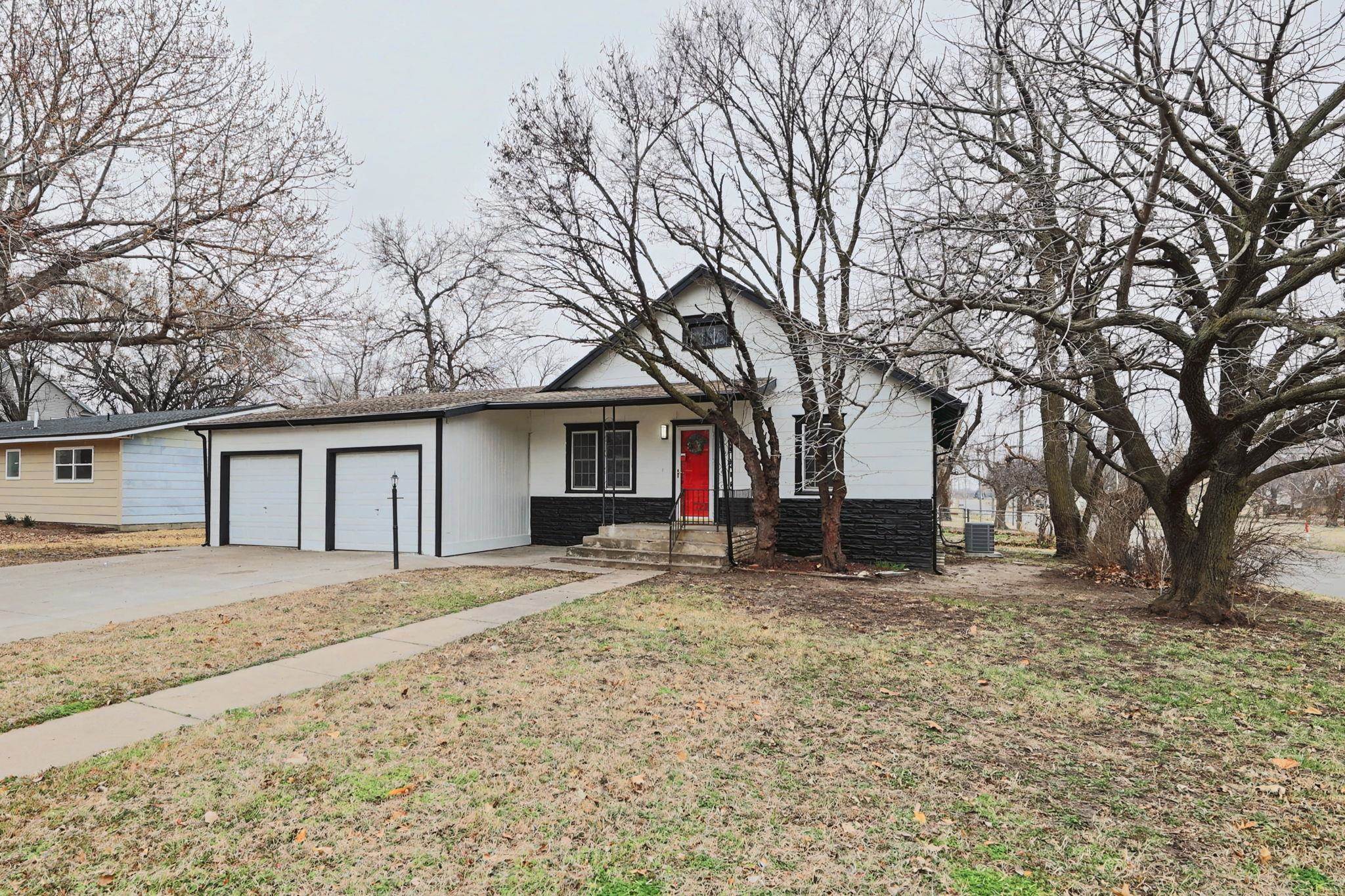 721 W 5th Street Newton KS 67114