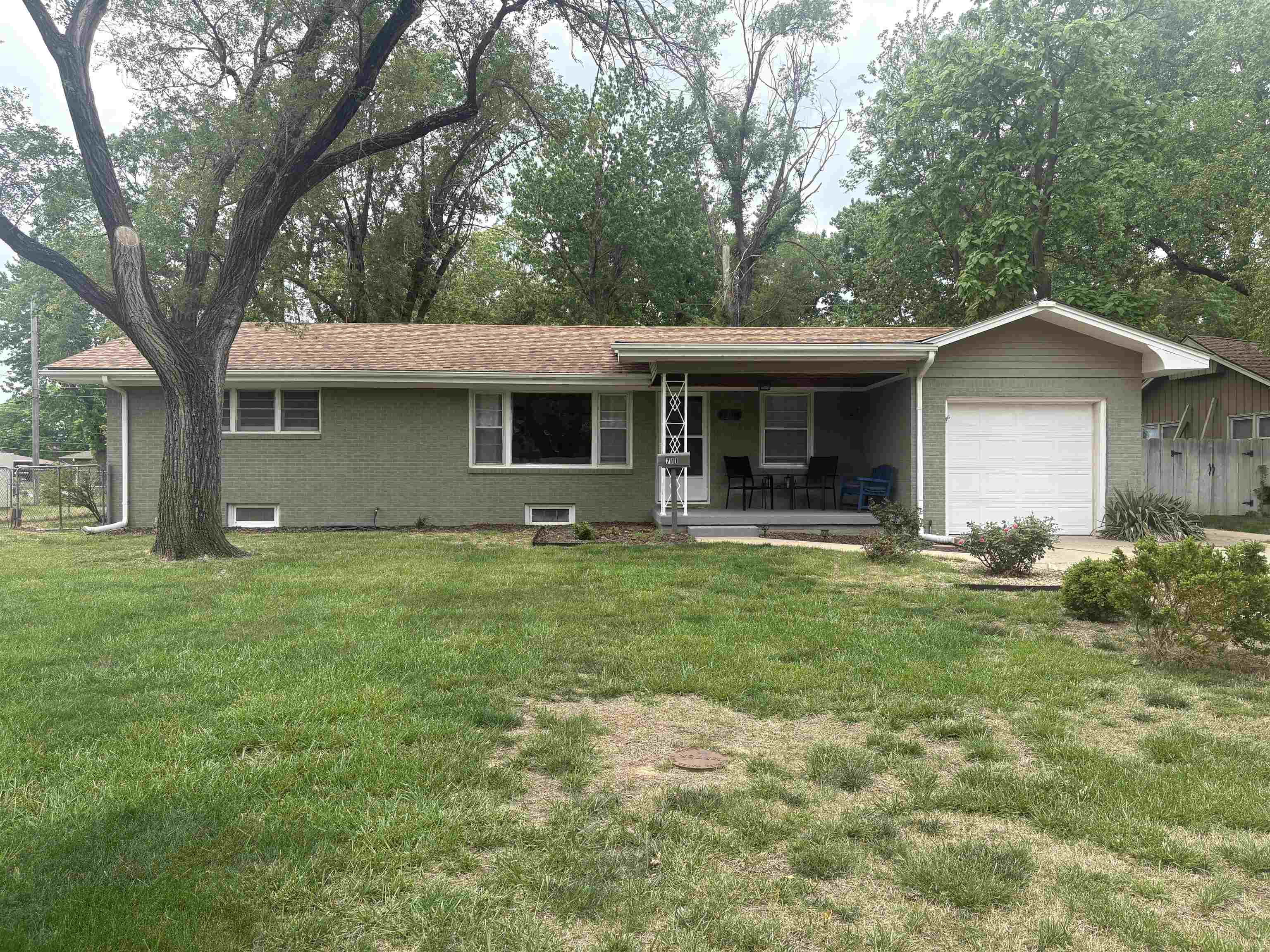 711 N Valleyview Street Wichita KS 67212