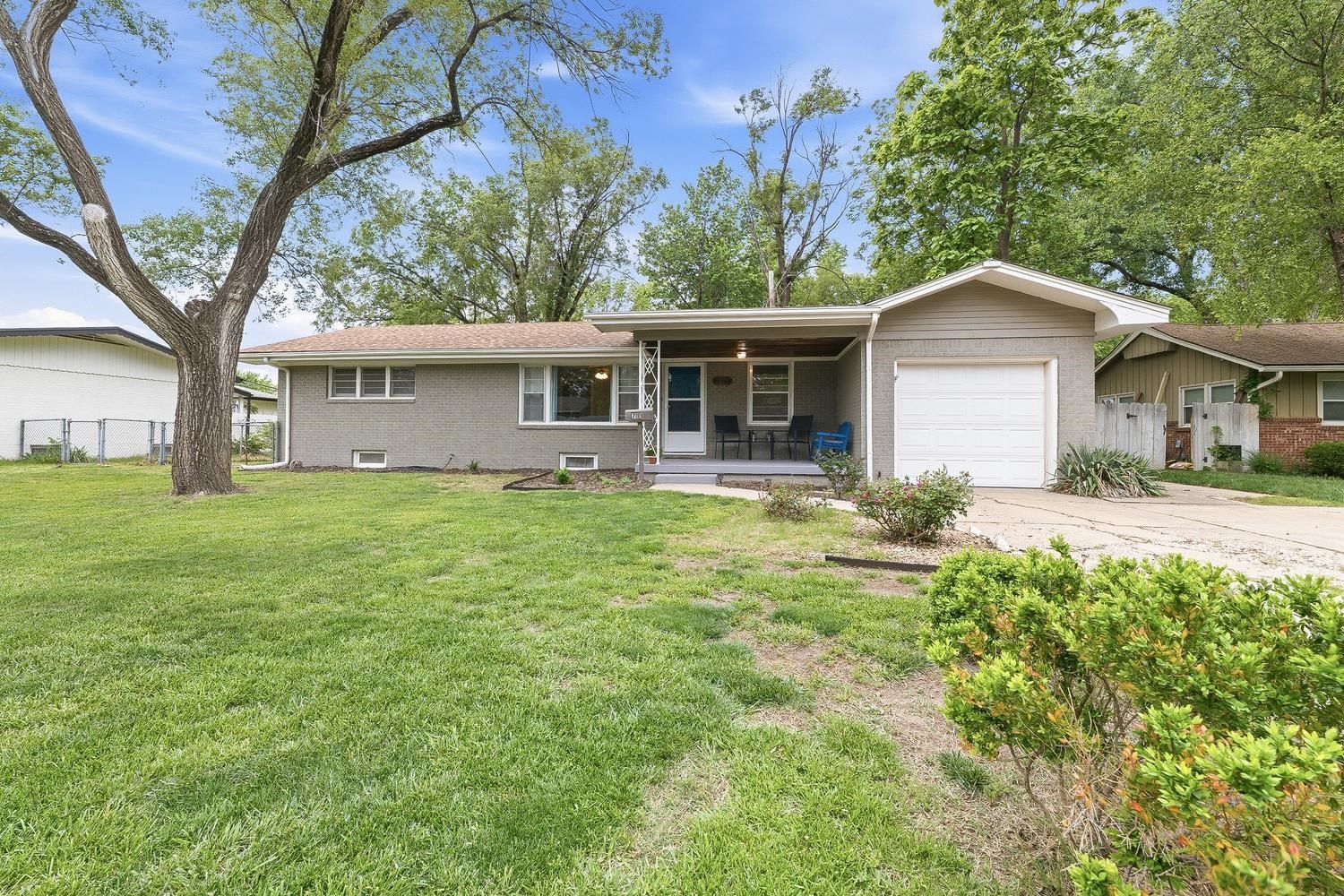 711 N Valleyview Street Wichita KS 67212