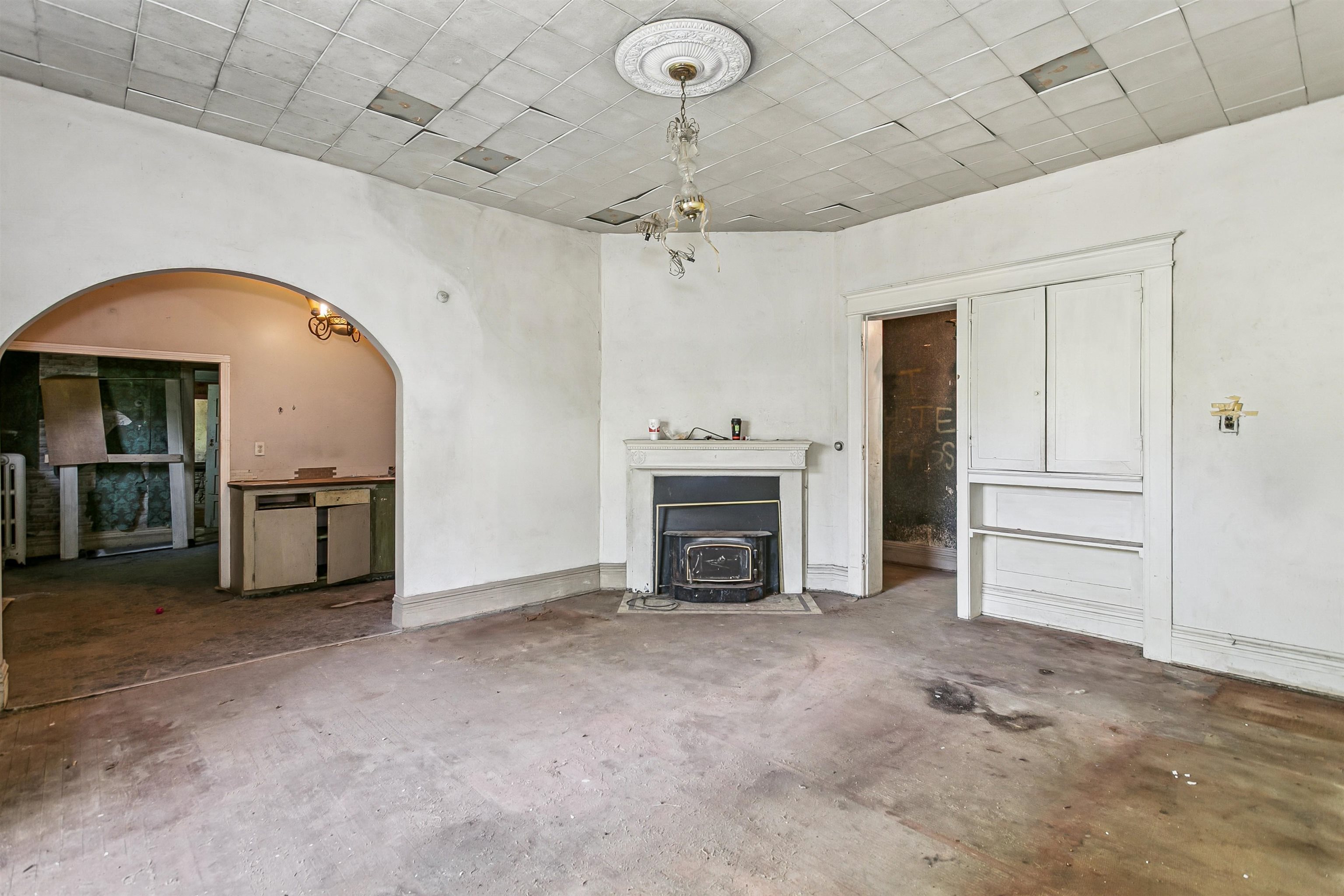619 N Santa Fe Augusta KS 67010-0000
