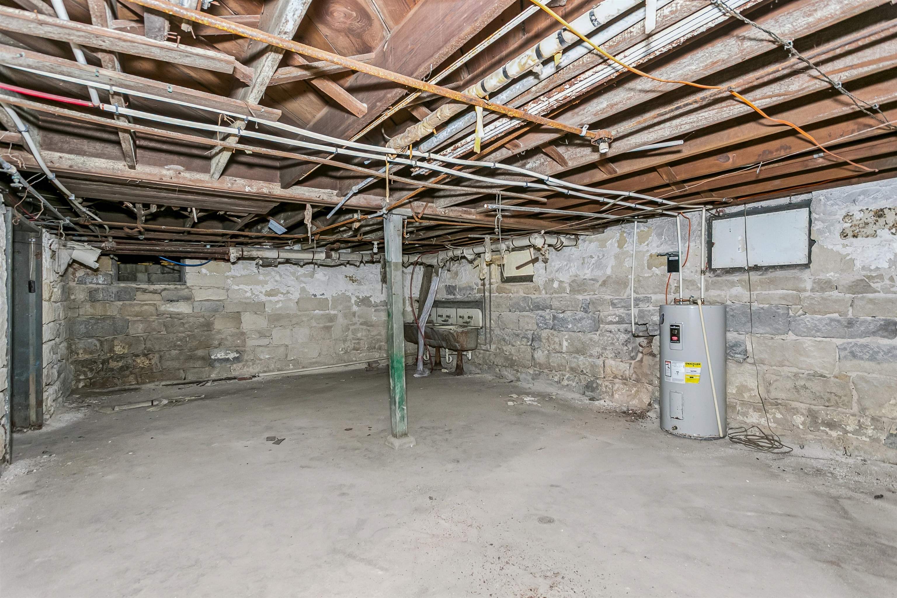 619 N Santa Fe Augusta KS 67010-0000