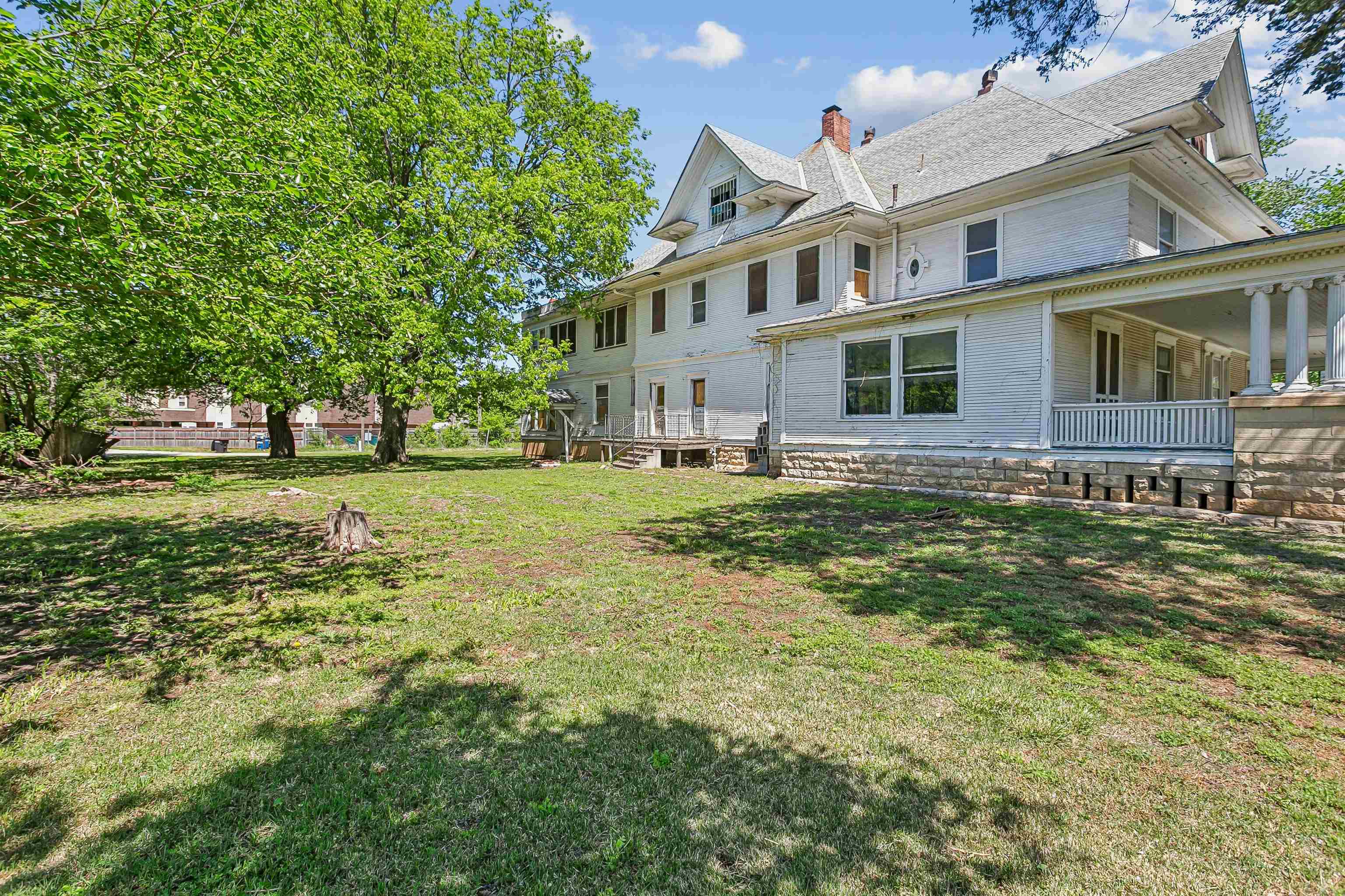 619 N Santa Fe Augusta KS 67010-0000